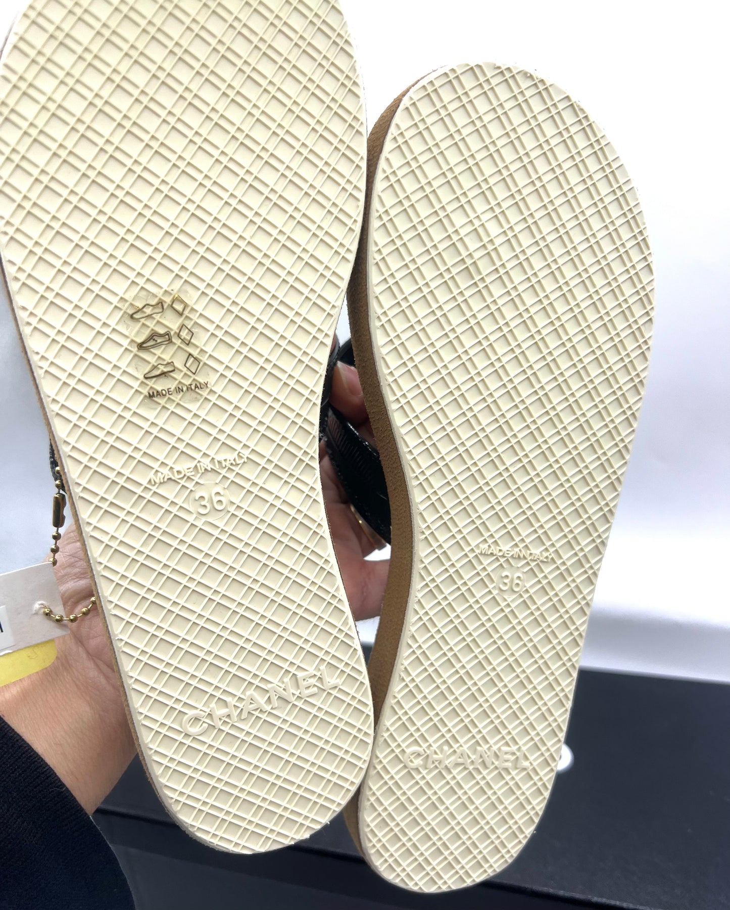 Chanel Flip Flop Sandals Size 36  (🇵🇭P21,070)