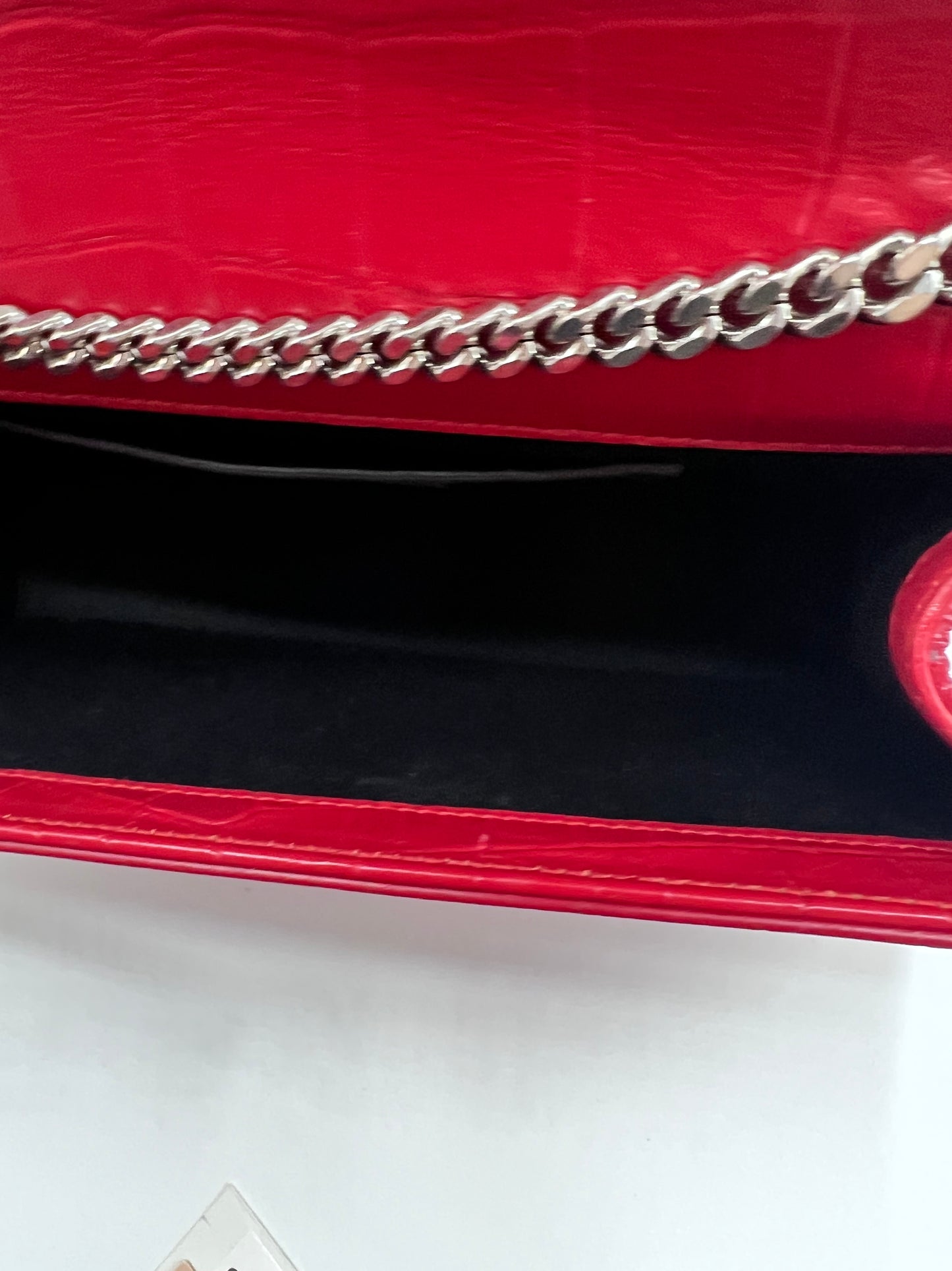 Yves Saint Laurent Kate Tassel Croc Embossed Leather MM Size Red Flap  (🇵🇭P76,540)
