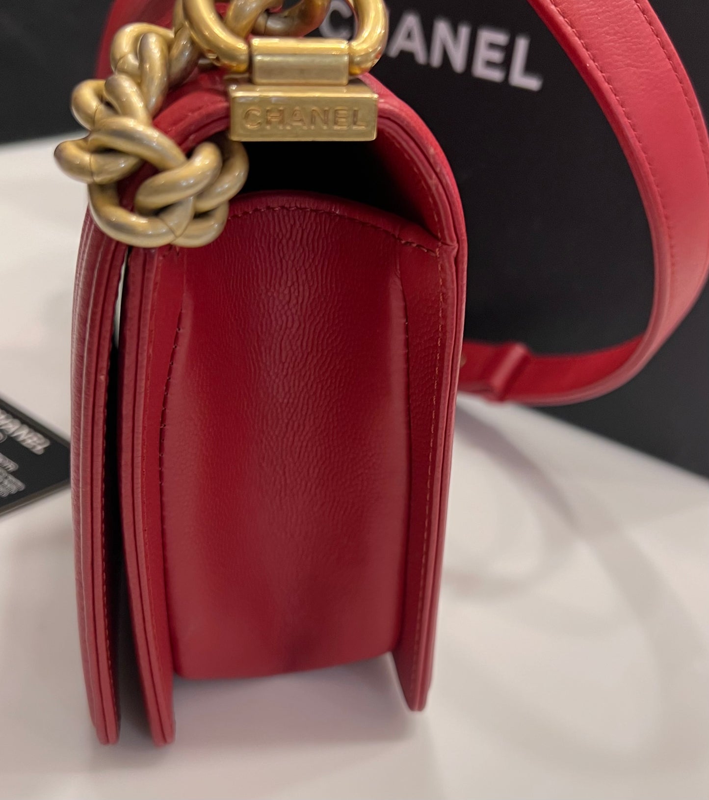 Chanel Caviar red Leboy Old Medium GHW