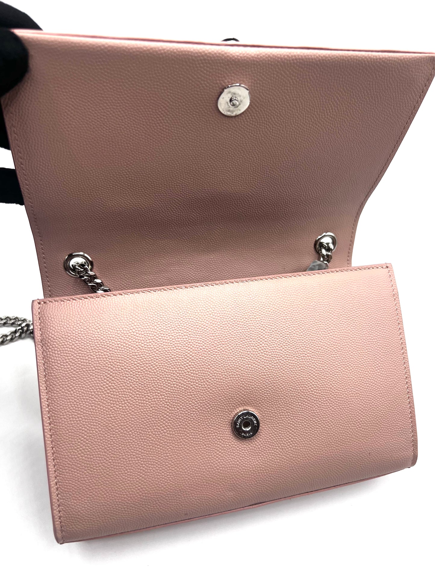 Yves Saint Laurent Kate with Tassel Flap Chain Bag             (🇵🇭P59,340)