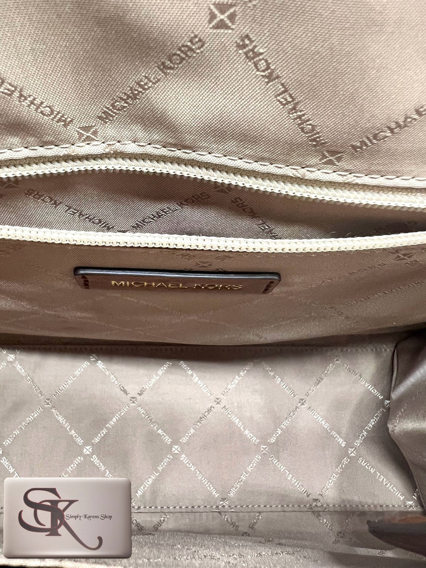 Michael Kors Tote Bag 2 way Bag     🇵🇭P9,600🇵🇭