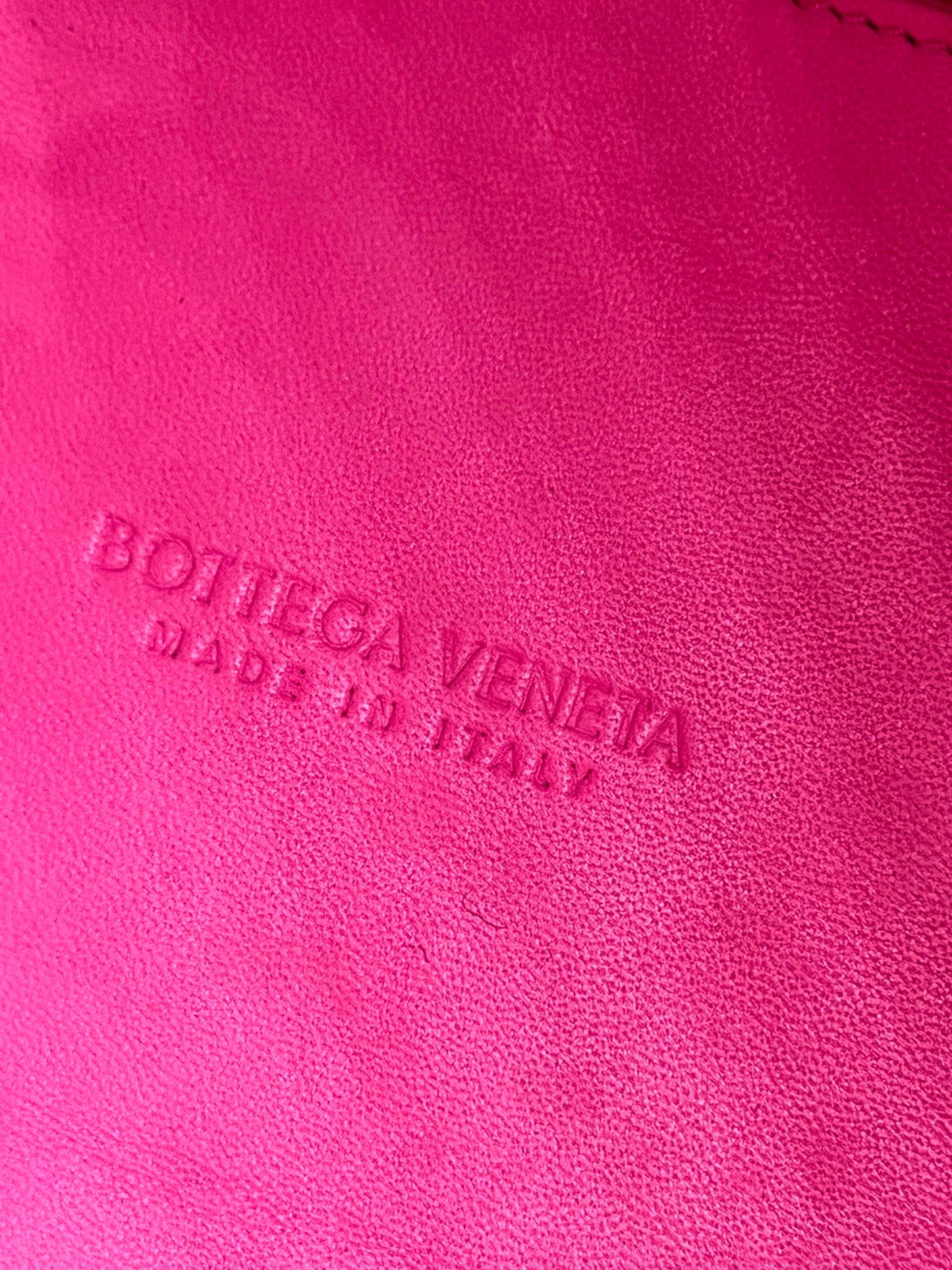 Bottega Veneta Arco Intercciato Leather Tote Bag with Pouch MM size                (🇵🇭P76,550)
