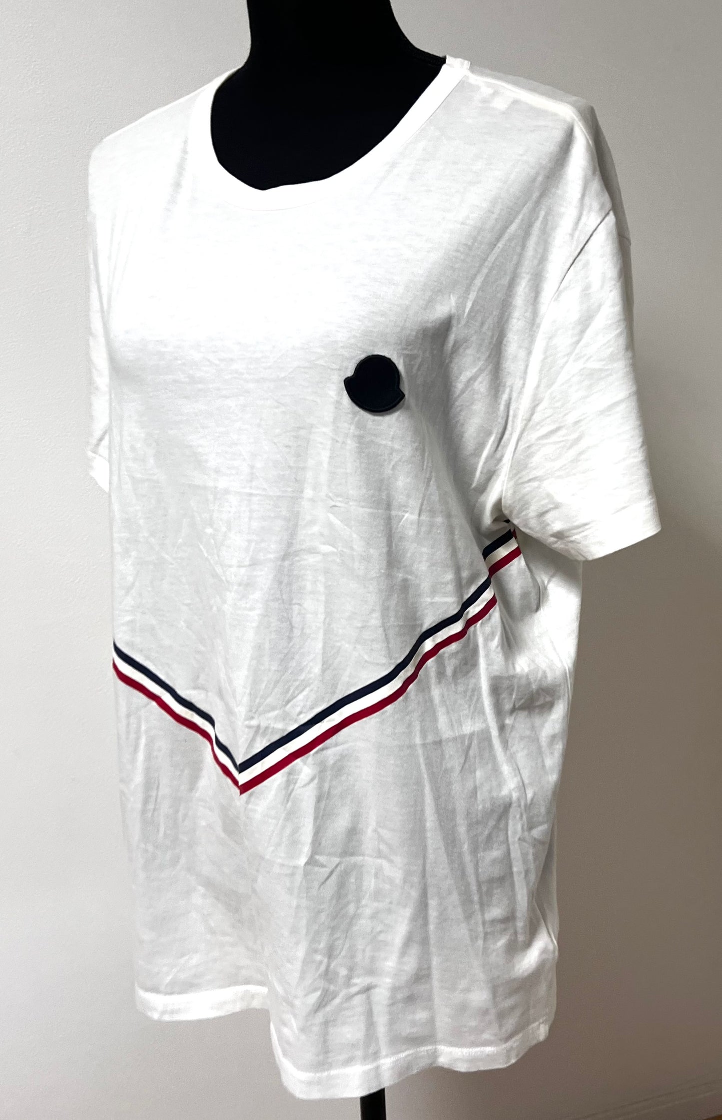 Moncler White Tshirt XL Ladies size (🇵🇭P6,880)