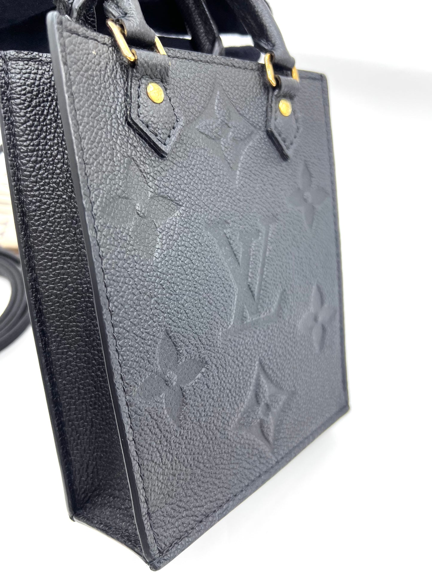Louis Vuitton Black Empriente Mini Sac Plat Microchip 2 way bag (🇵🇭P76,540)