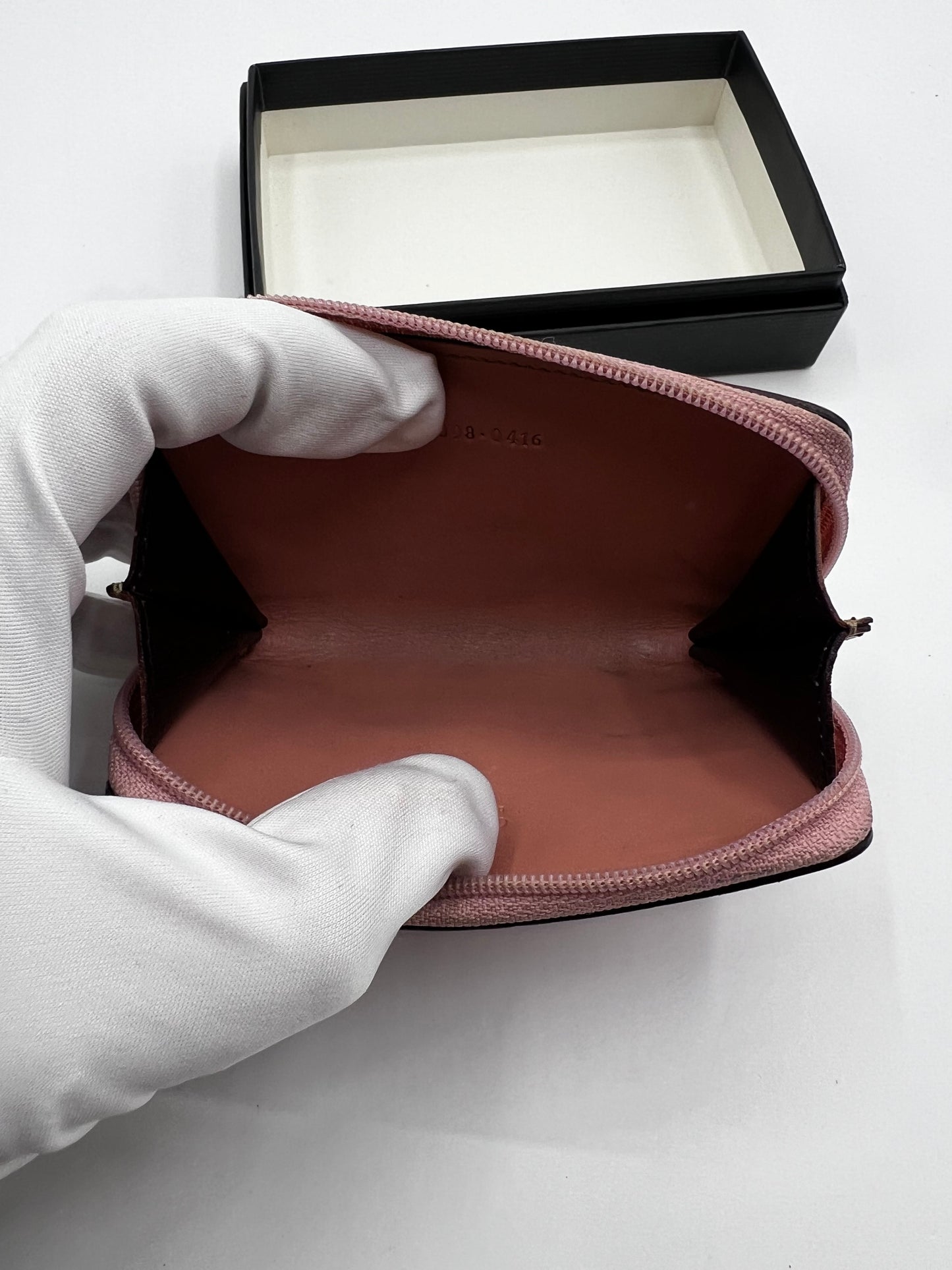 Gucci Pink Zip Around Card Case  (🇵🇭P9,890)