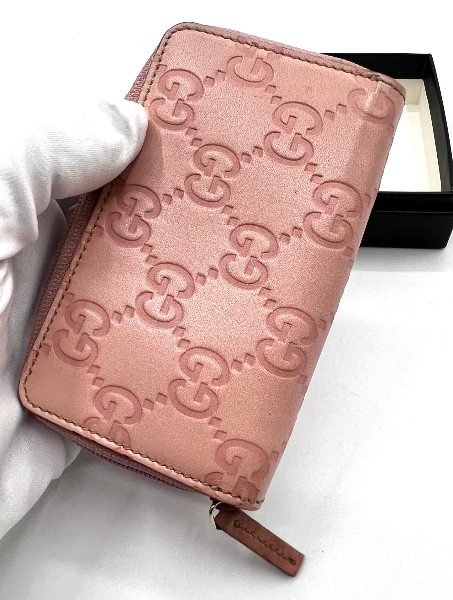 Gucci Pink Zip Around Card Case  (🇵🇭P9,890)