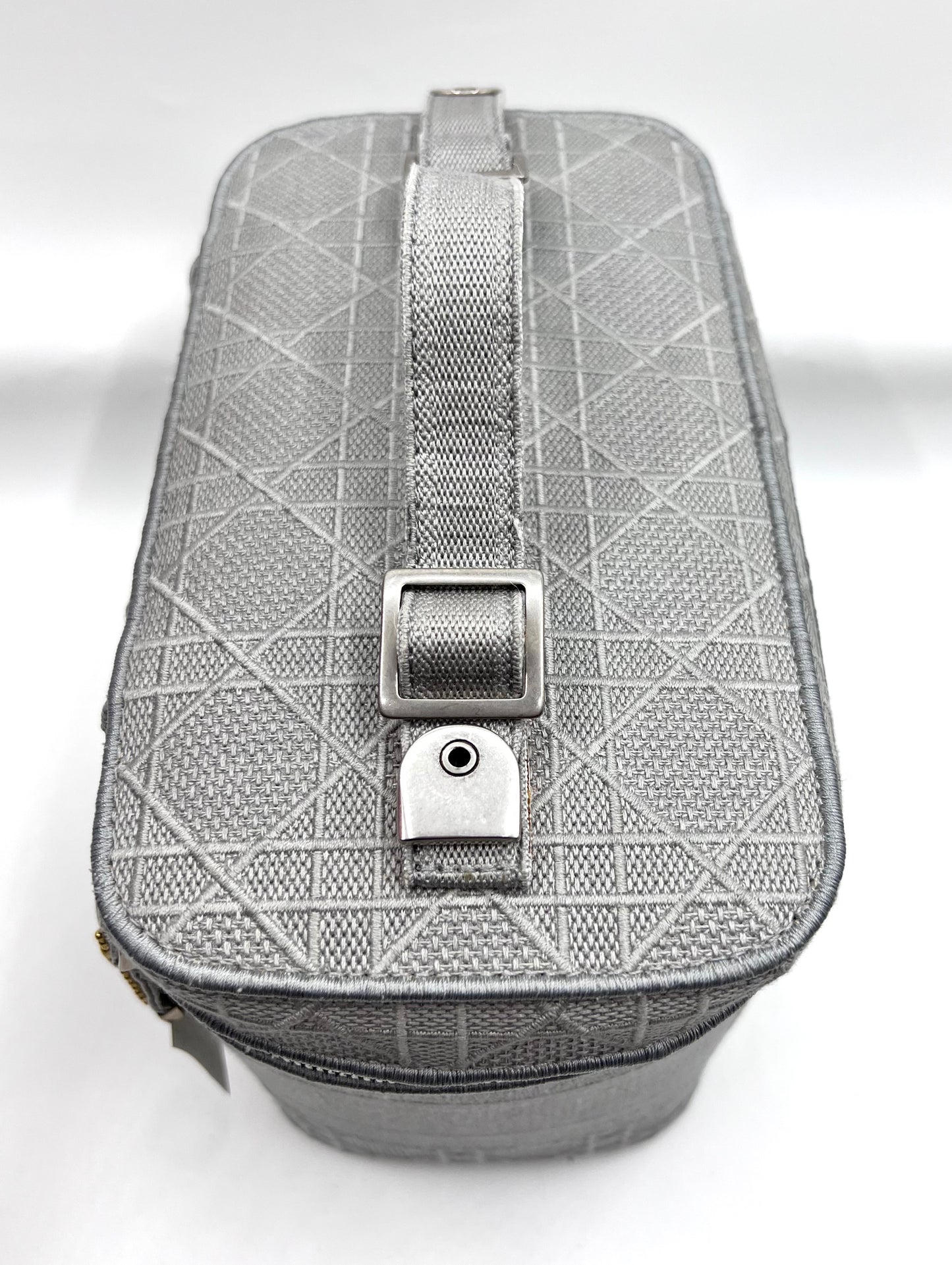 Christian Dior Travel  Vanity Bag   (🇵🇭P85,140)