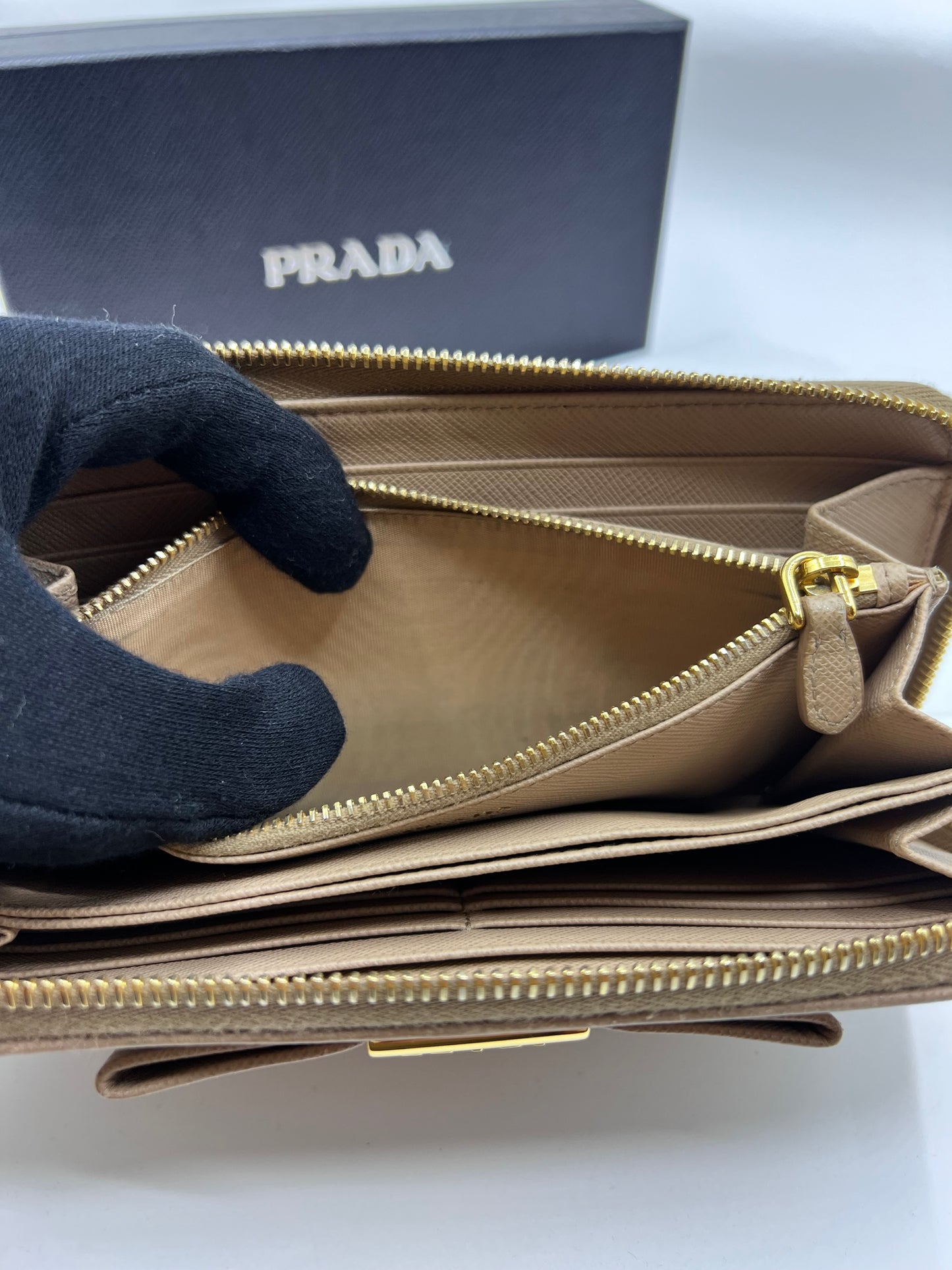 Prada Saffiano Taupe Long Zip Around Wallet  (🇵🇭P12,040)