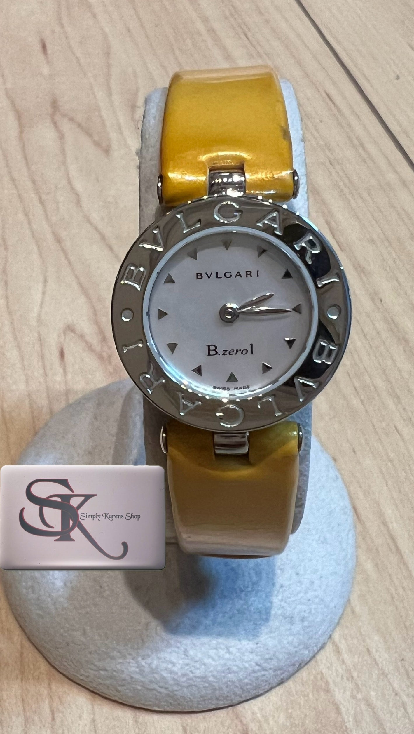 BVLGRI B-ZERO MOTHER OF PEARL DIAL PATENT LEATHER STRAP QZ WATCH