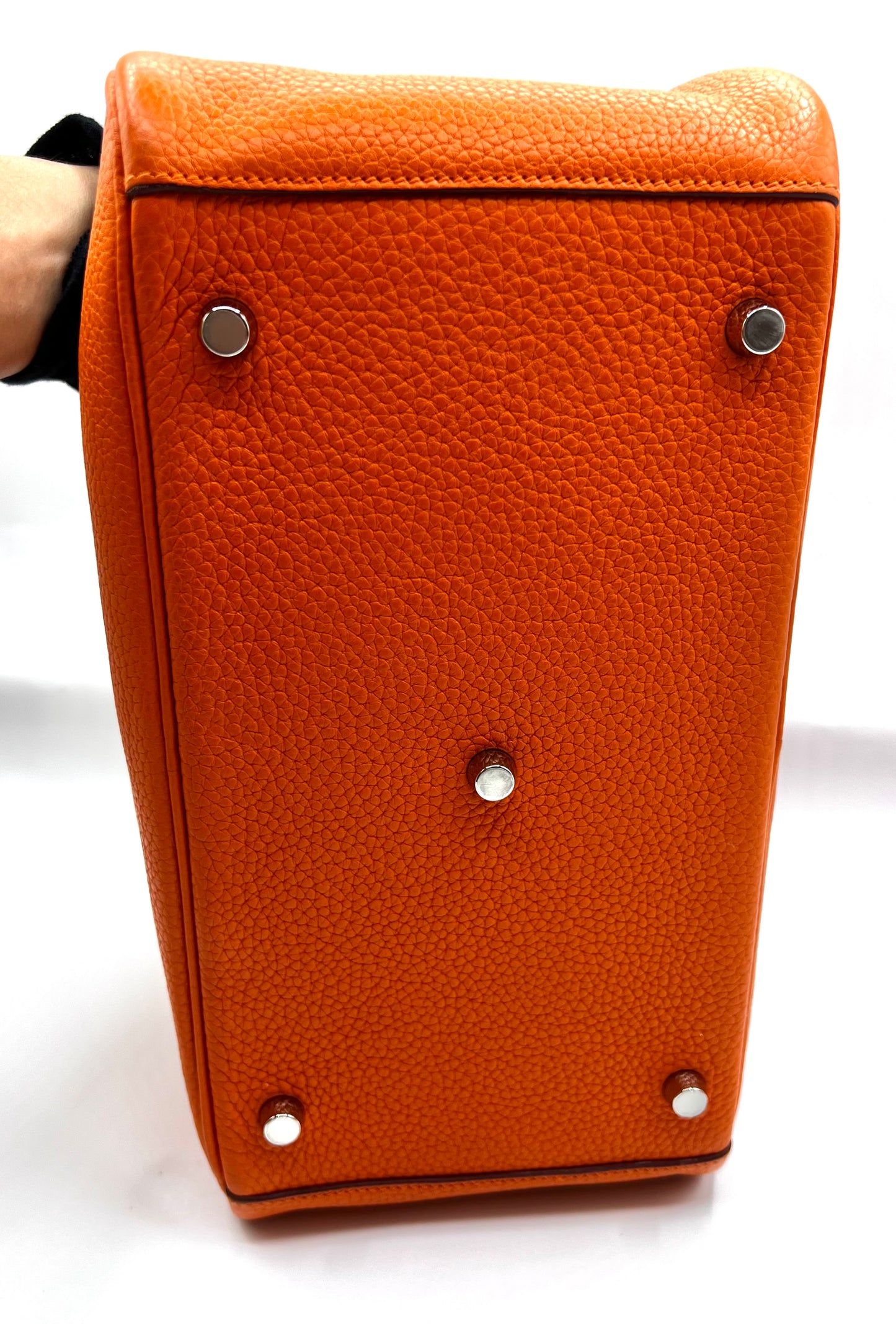 Hermes Lindy 30 Orange Taurillon Clemence Leather PHW Stamp Square R              (🇵🇭P249,400)