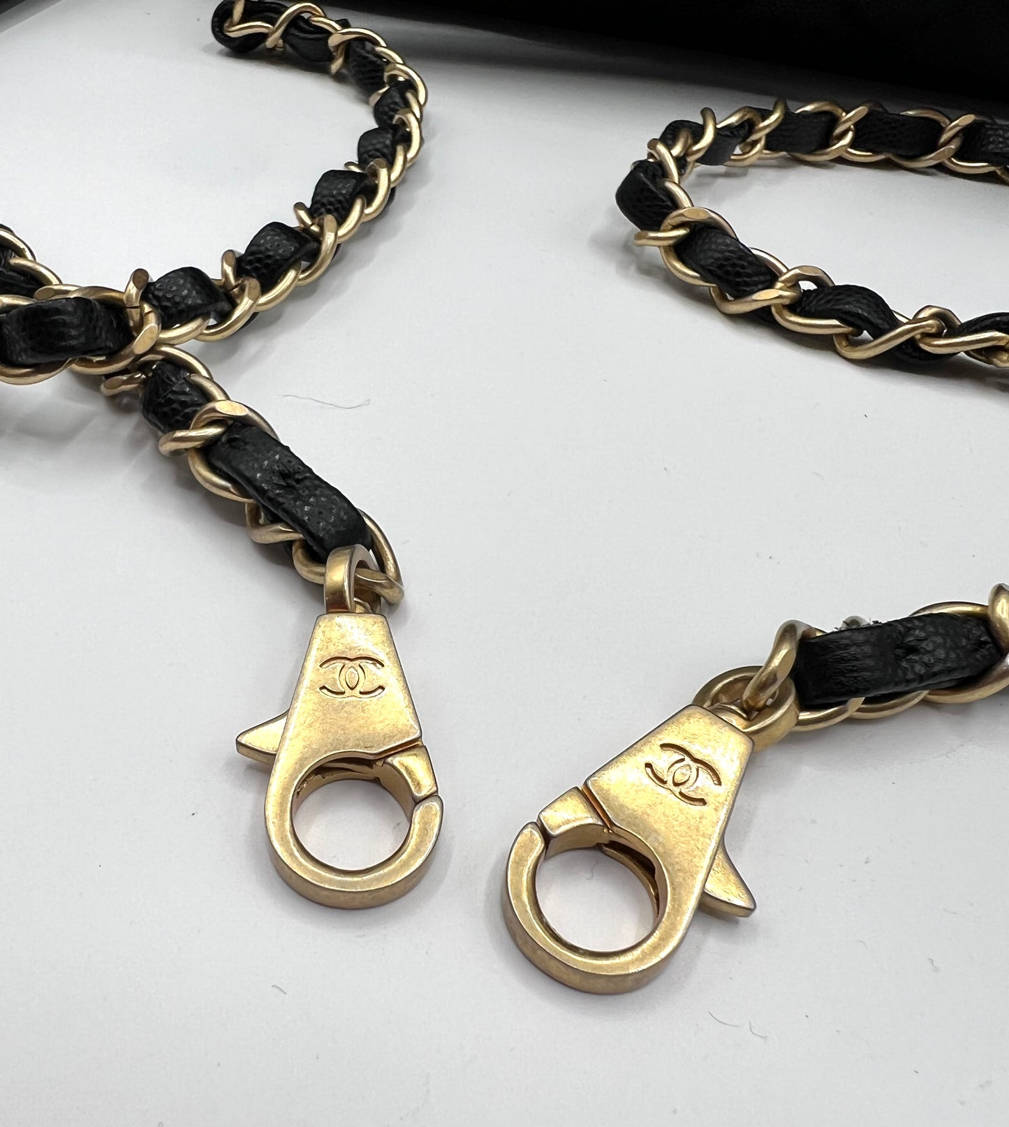 Chanel Top Handle Caviar MM size