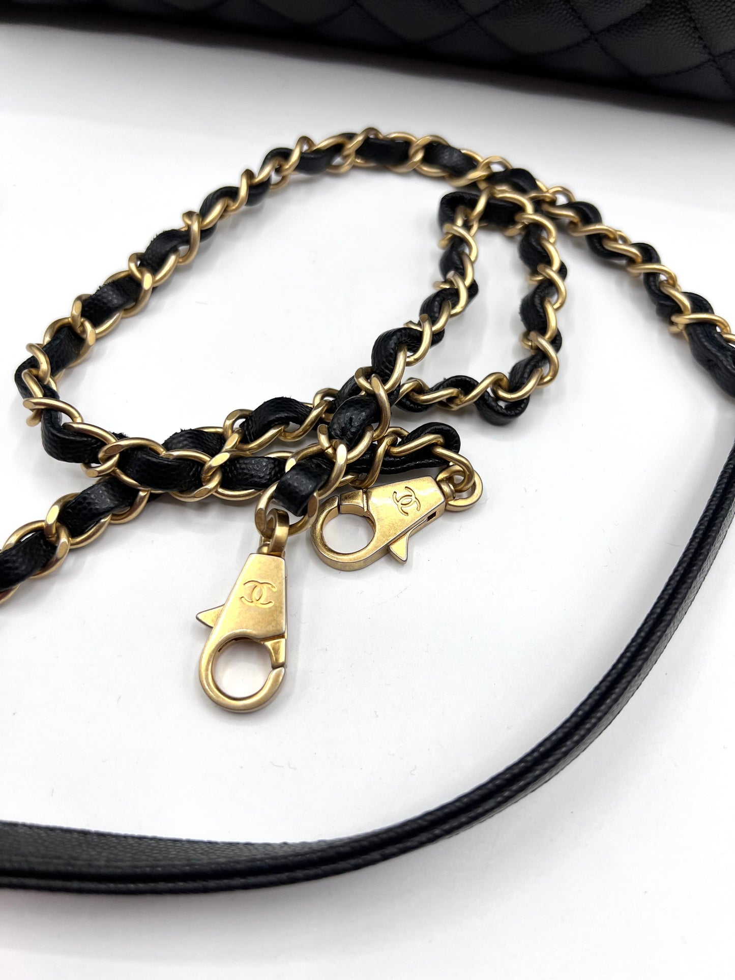Chanel Top Handle Caviar MM size