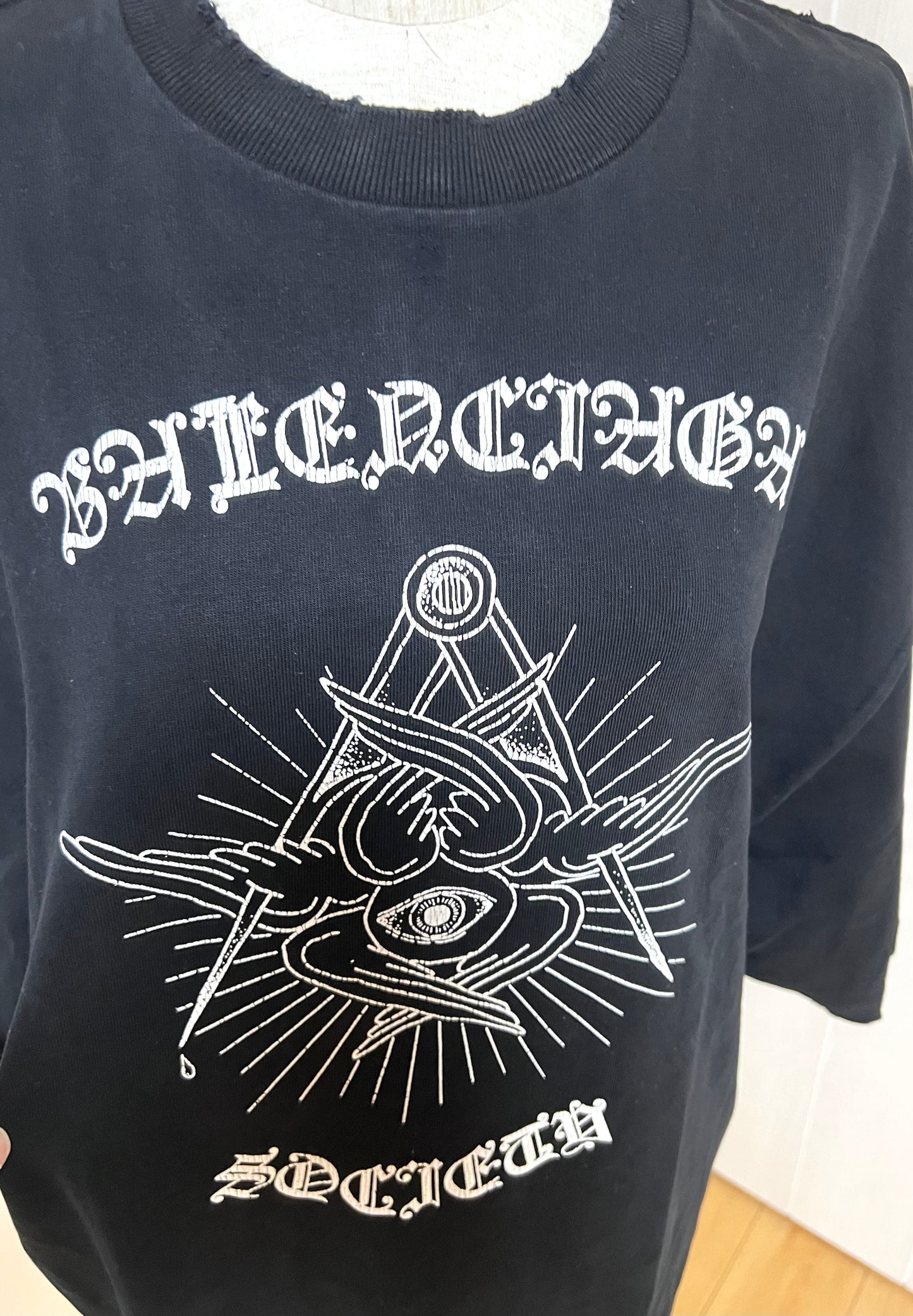 Balenciaga Black Tshirt Free Your Mind Motif  S size on Tag Fits XL Men