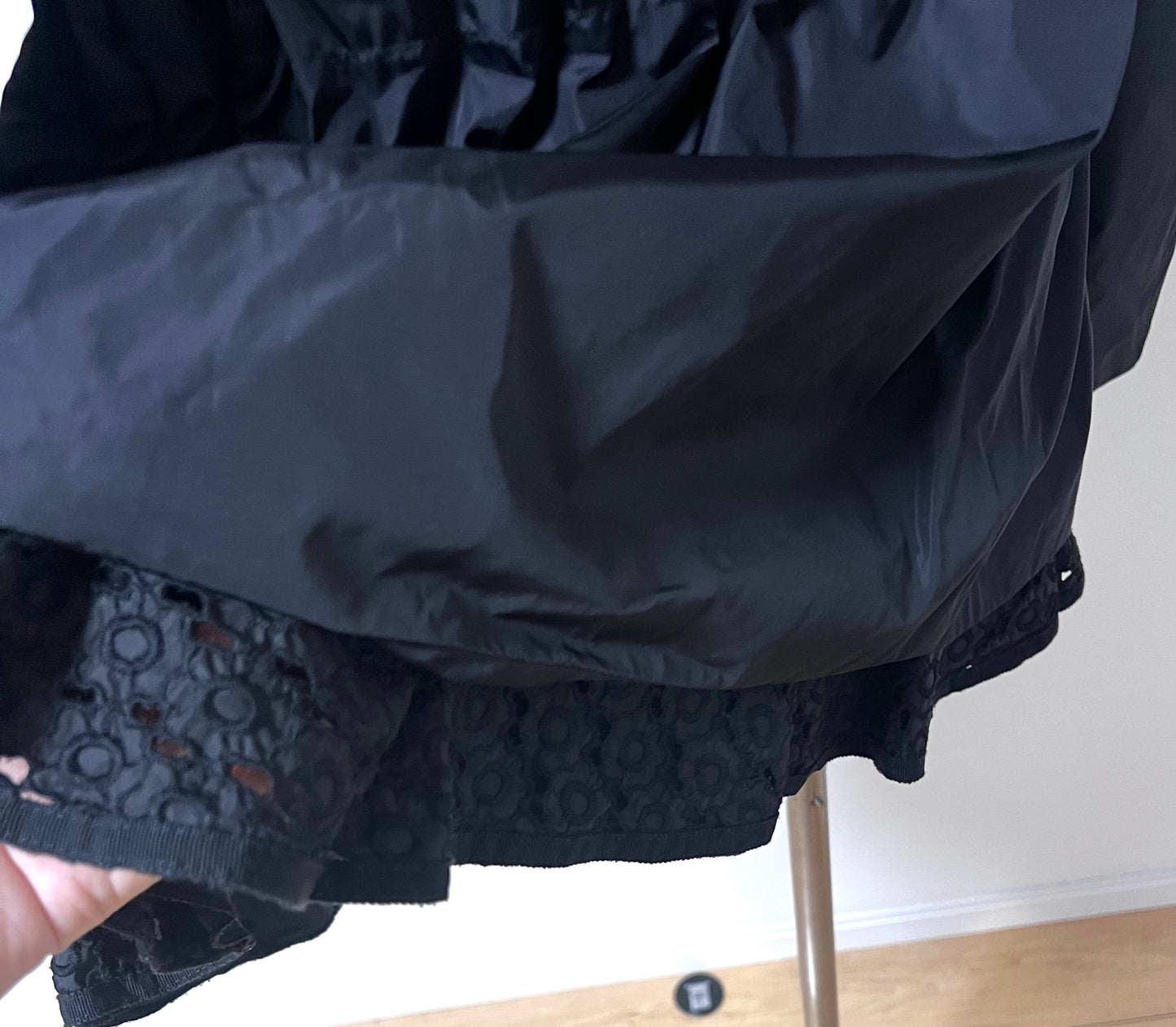 Moncler Black Nylon Jacket Size 1   (🇵🇭P14,620)