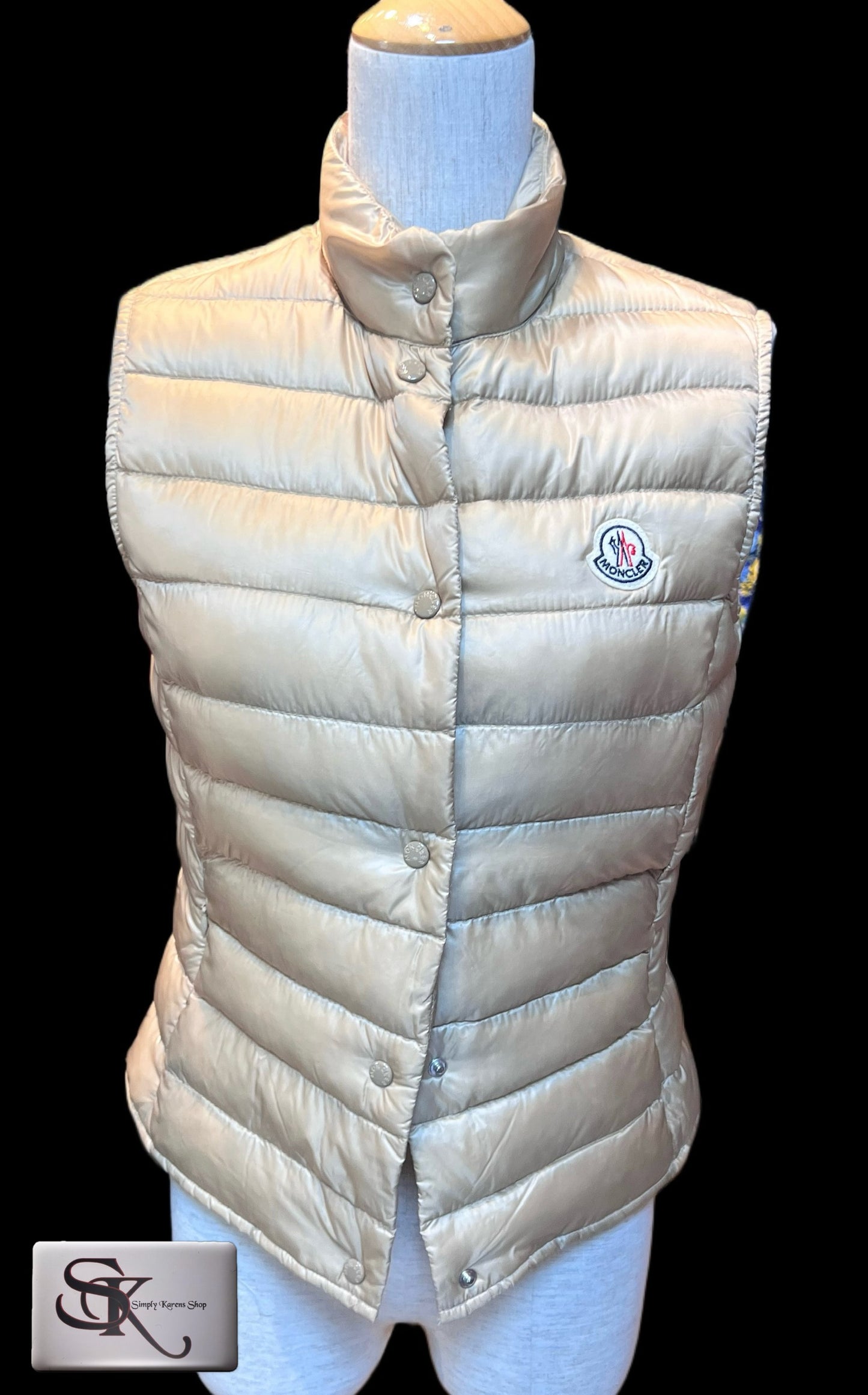 MONCLER DOWN WINTER VEST SIZE0 (small)