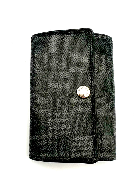 Louis Vuitton Graphite 6 Hooks Key Holder (🇵🇭P6,020)