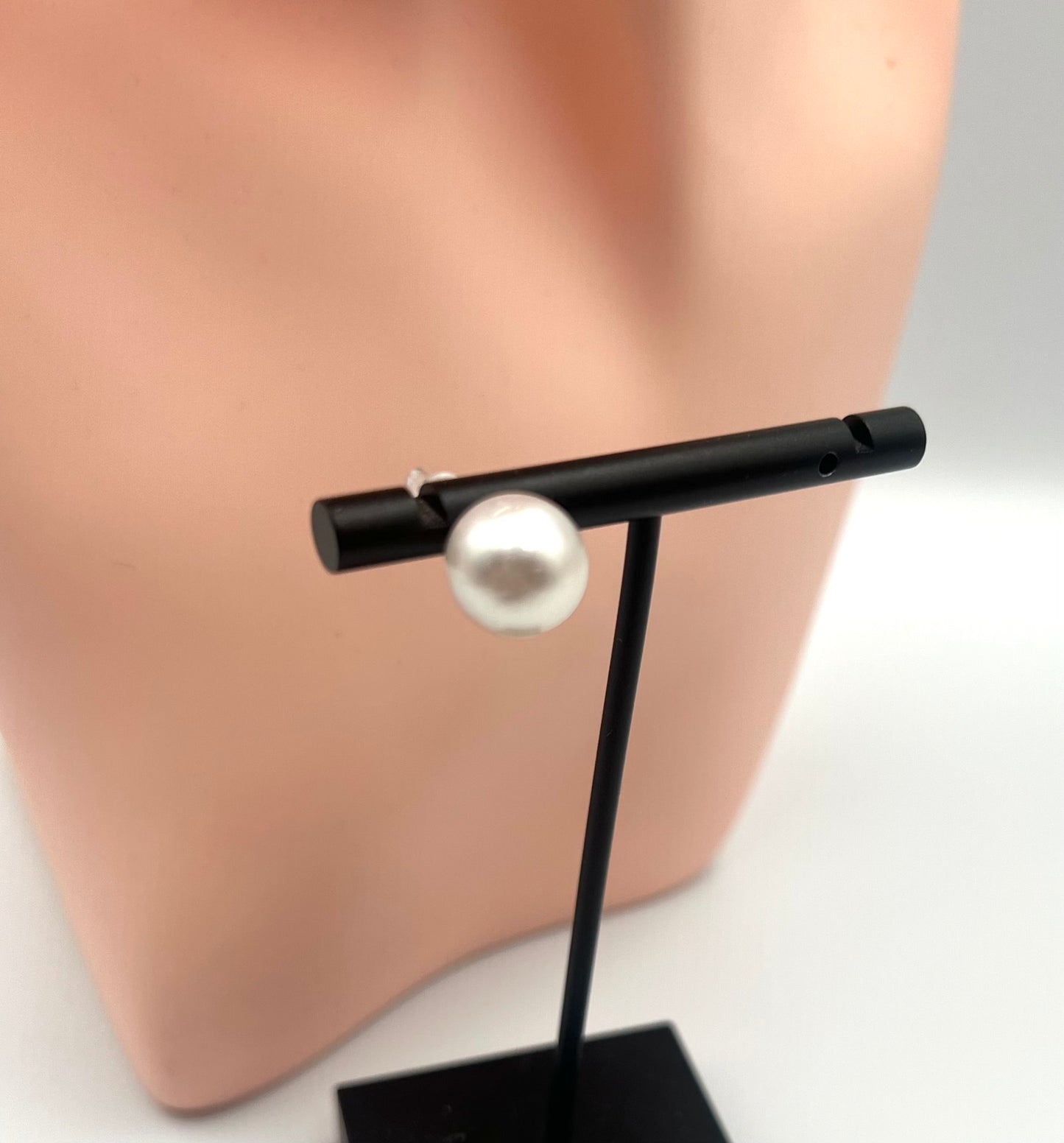PT900 South Sea Pearl Earings 11.4mm 4.4g (🇵🇭P12,040)