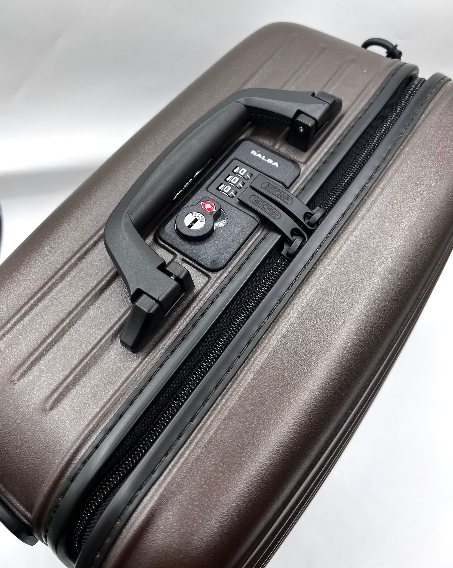 Rimowa Salsa Dark Brown Carry Suitcase 23L                  (🇵🇭P36,980)
