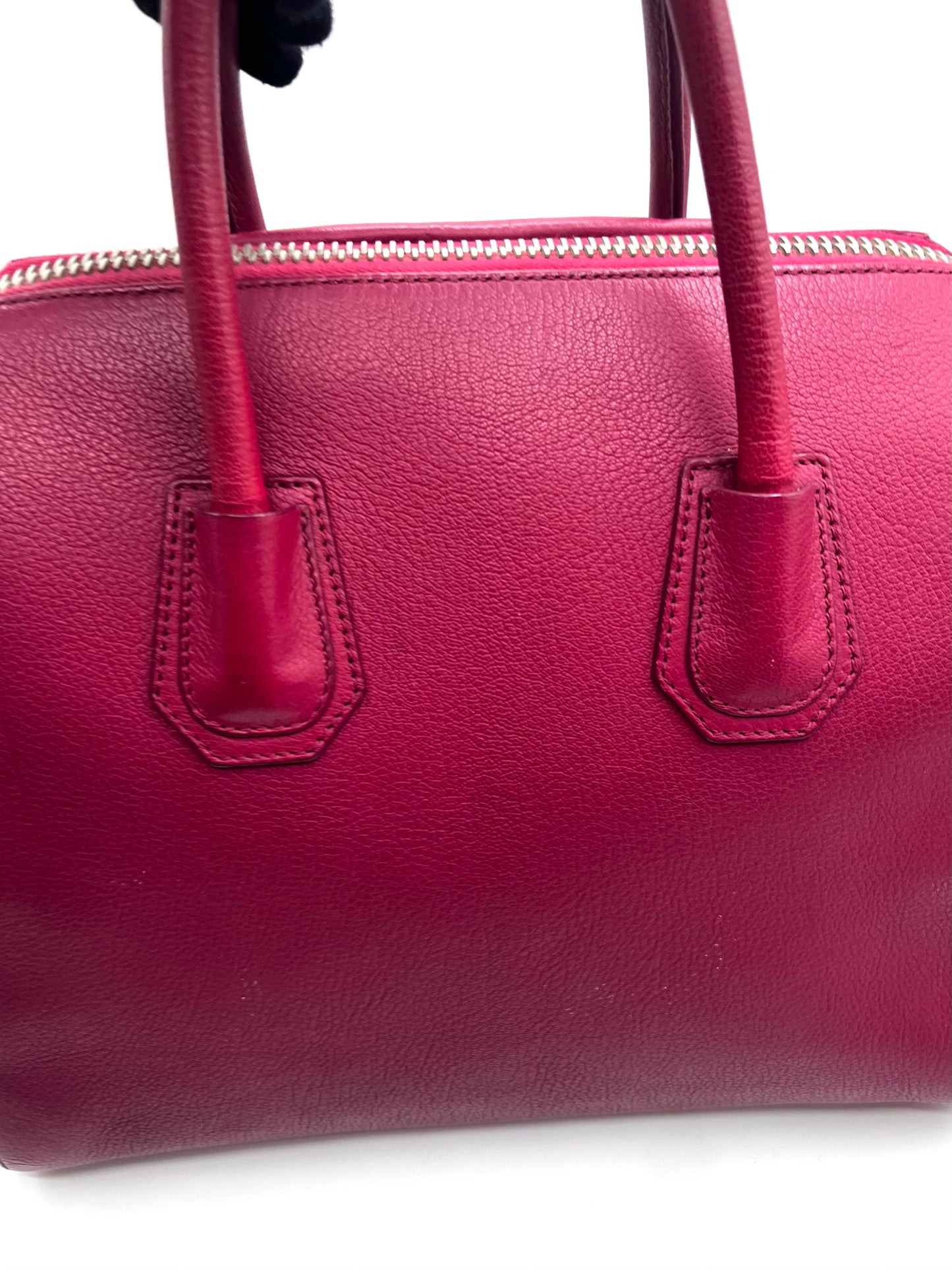 Givenchy Antigona Mm size Goat skin 2 way Bag                (P🇵🇭38,270)