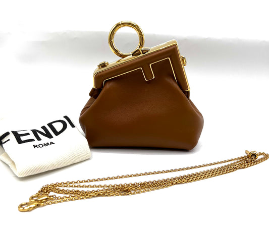 Fendi First Coin Case With Chain (🇵🇭P33,110)