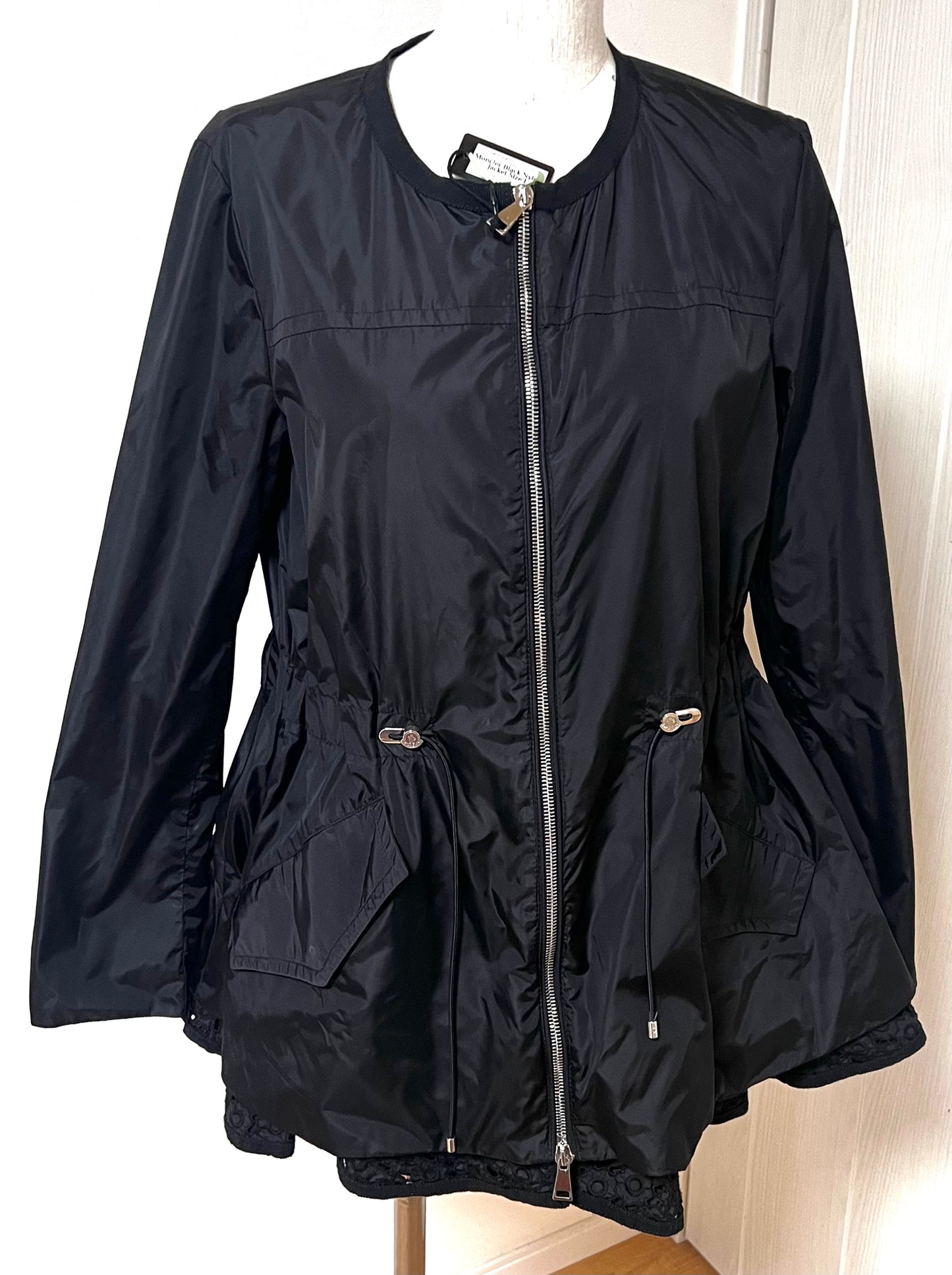 Moncler Black Nylon Jacket Size 1   (🇵🇭P14,620)