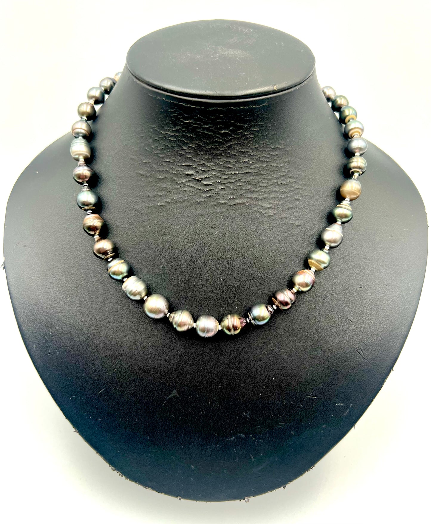 South Sea Barok Pearl Necklace Silver H.W. 42cm    (🇵🇭P12,470)