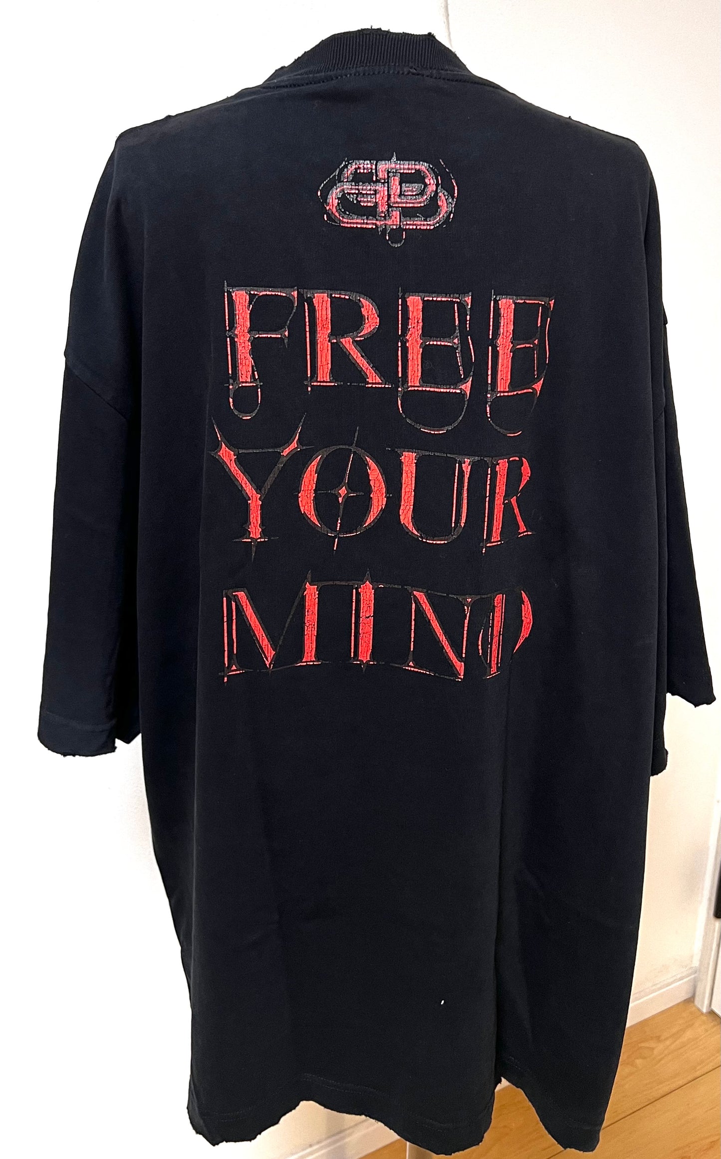 Balenciaga Black Tshirt Free Your Mind Motif  S size on Tag Fits XL Men