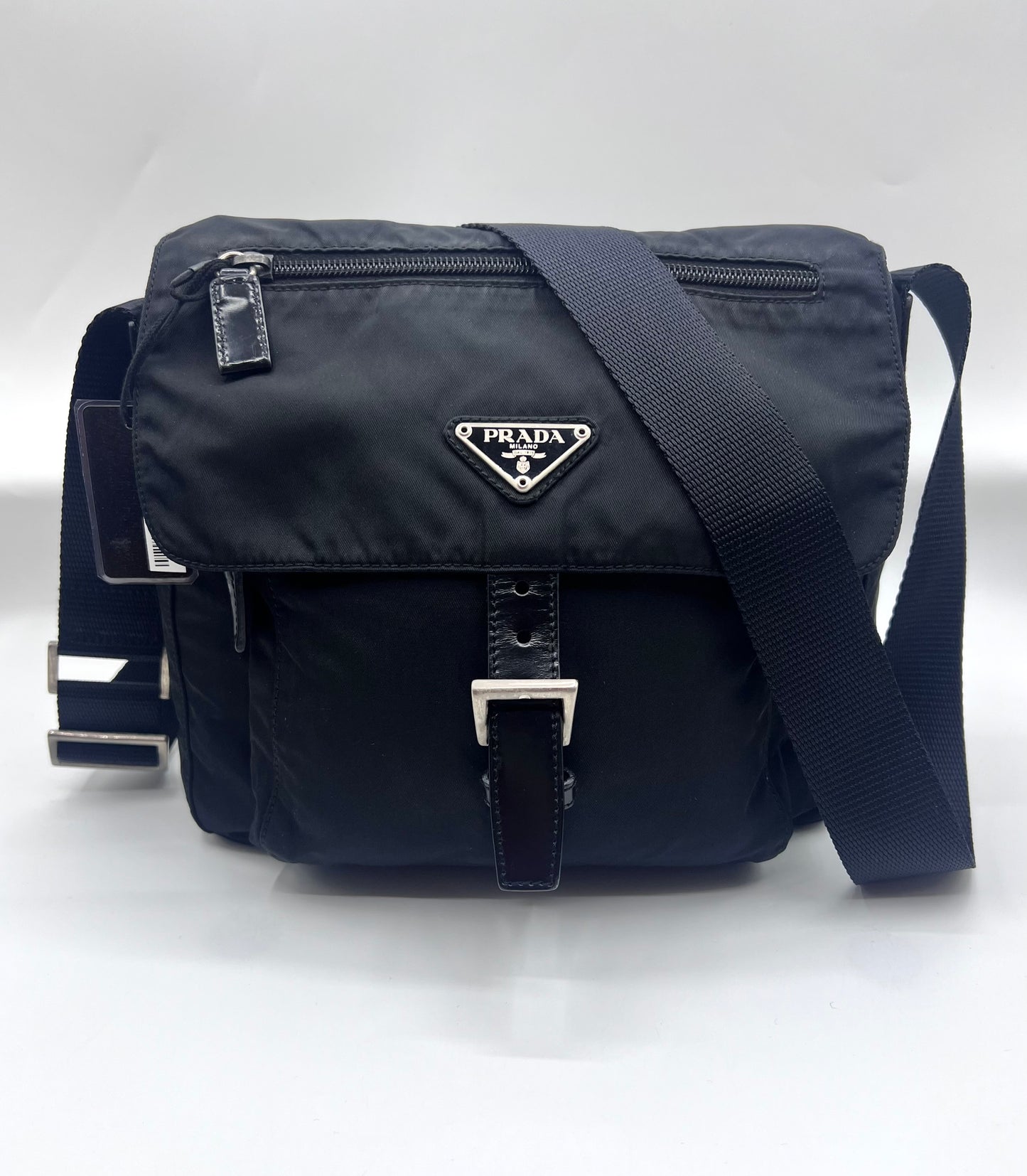 Prada Tessuto Nylon Black Crossbody Bag  (🇵🇭P20,640)