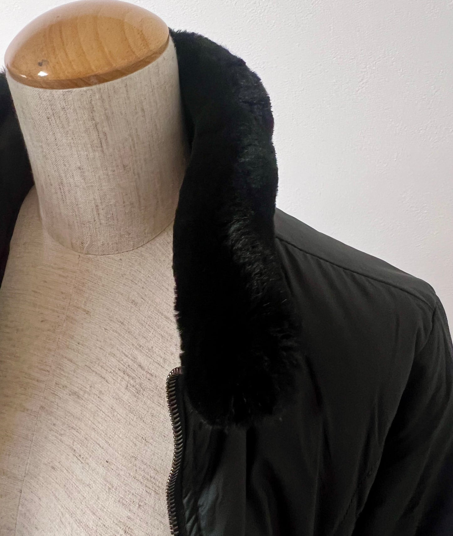 Moncler Long Black Down Jacket Size Size 0 (🇵🇭P20,640)