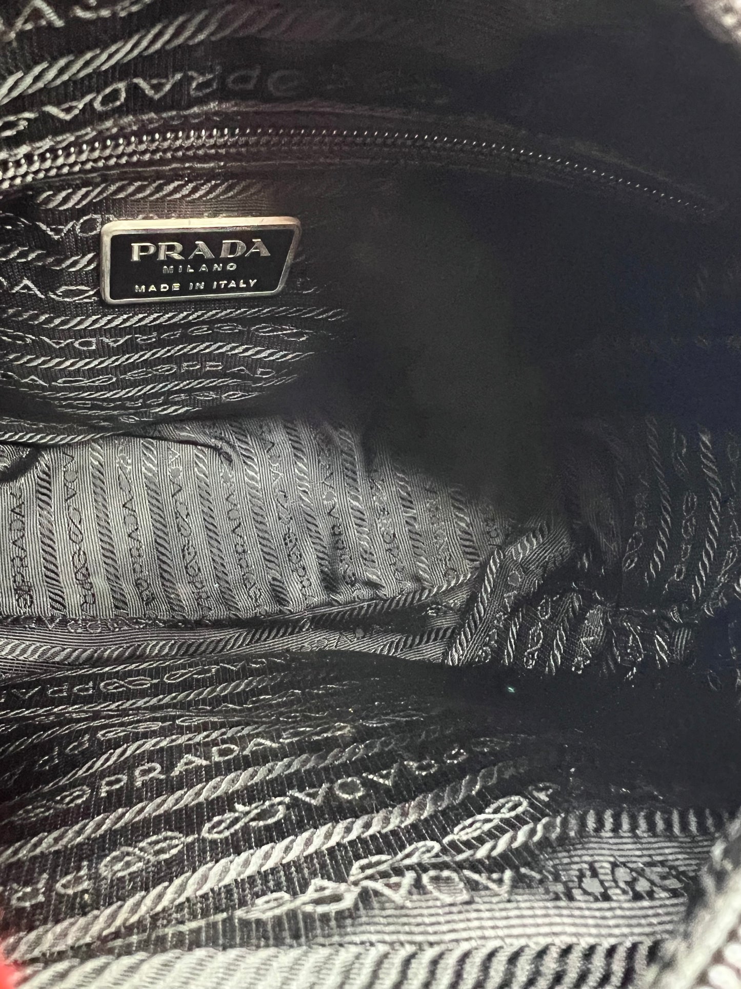 Prada Tessuto Nylon Black Crossbody Bag  (🇵🇭P20,640)