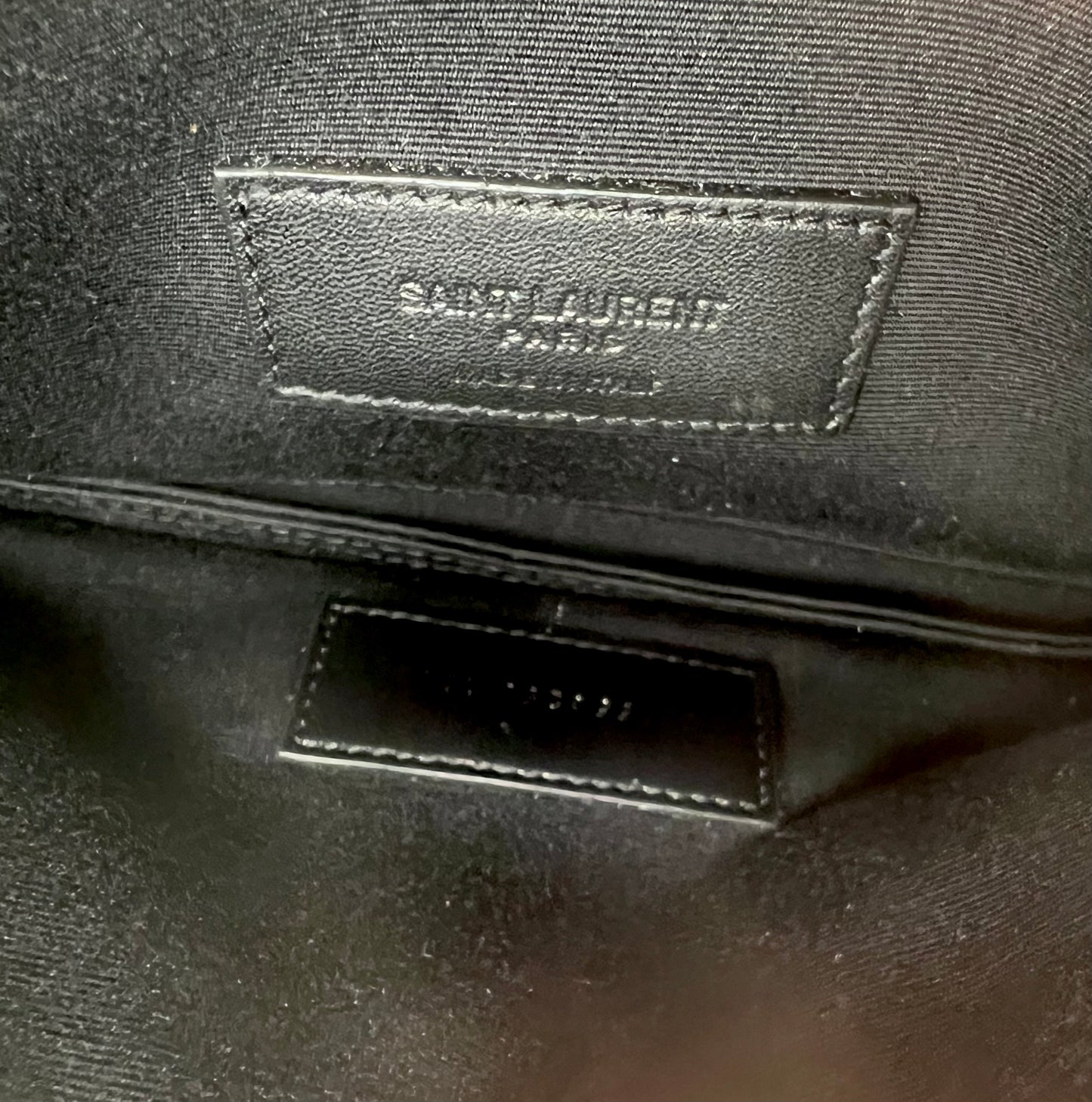 Yves Saint Laurent Crocodile Embossed Mini Clutch Bag            (🇵🇭P29,240)