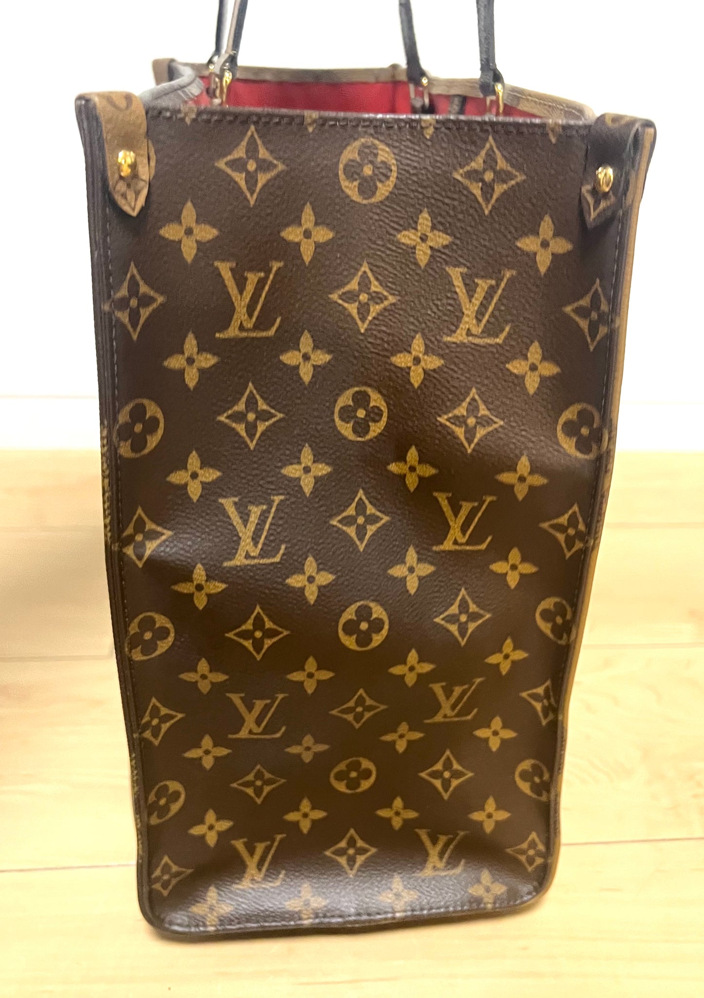 Louis Vuitton On the Go Reverse Tote Bag Gm Size      (🇵🇭P103,200)