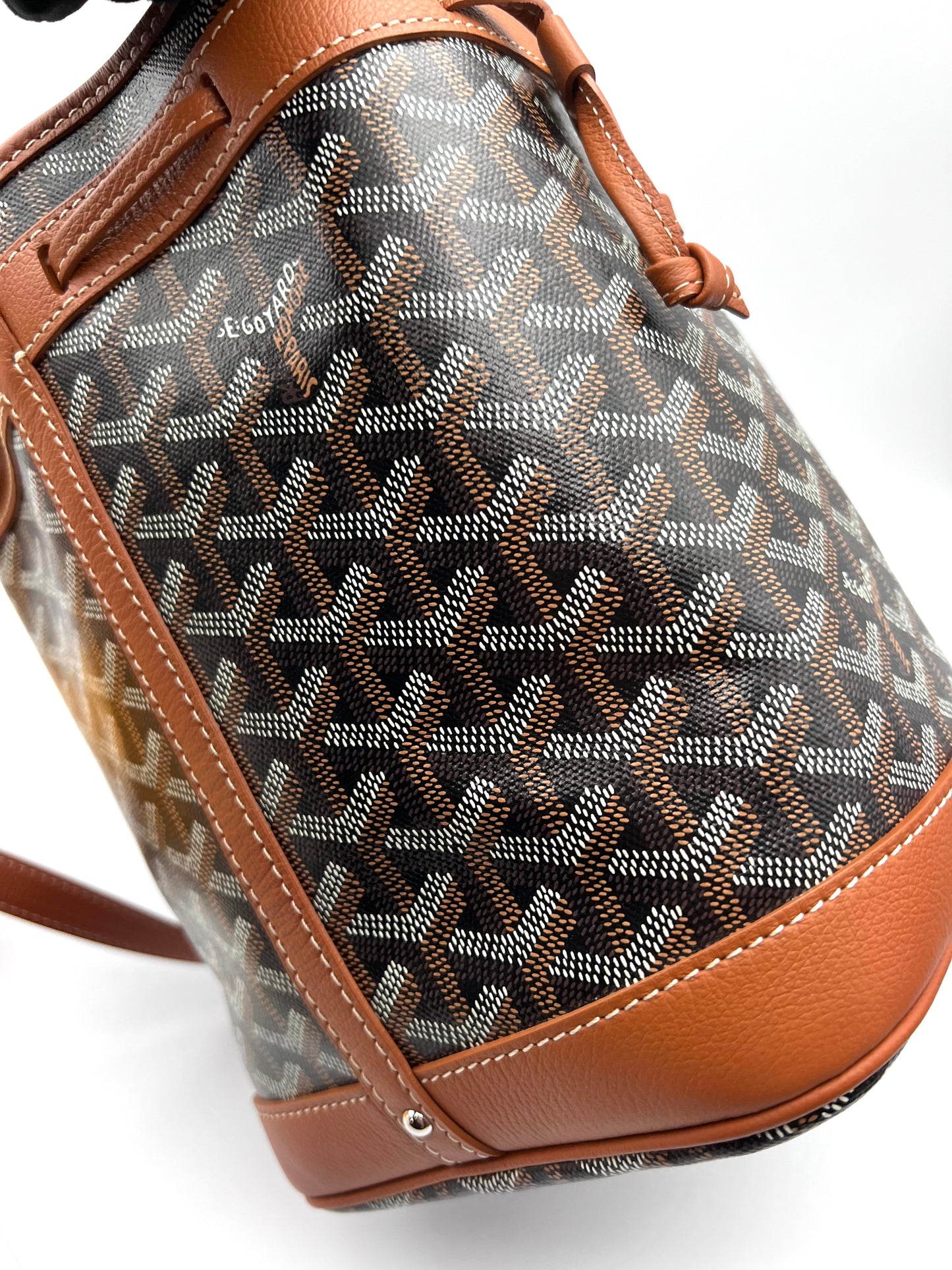 Goyard Tan Petit Flot Bucket 2024 (🇵🇭P150,000)