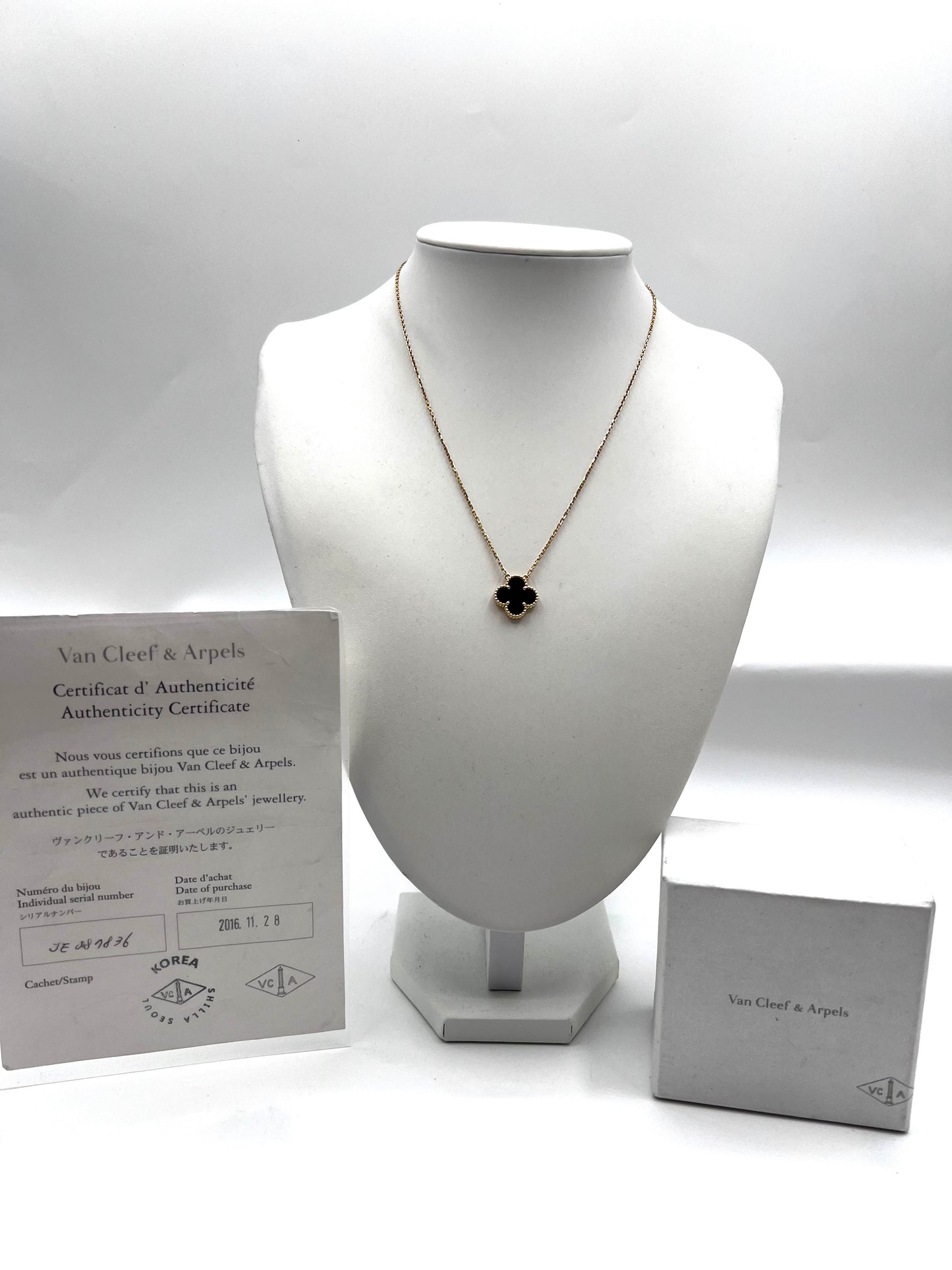 Van Cleef & Arpels Alhambra Onyx Necklace 18K YG 5.1g 38~42cm (🇵🇭P206,400)