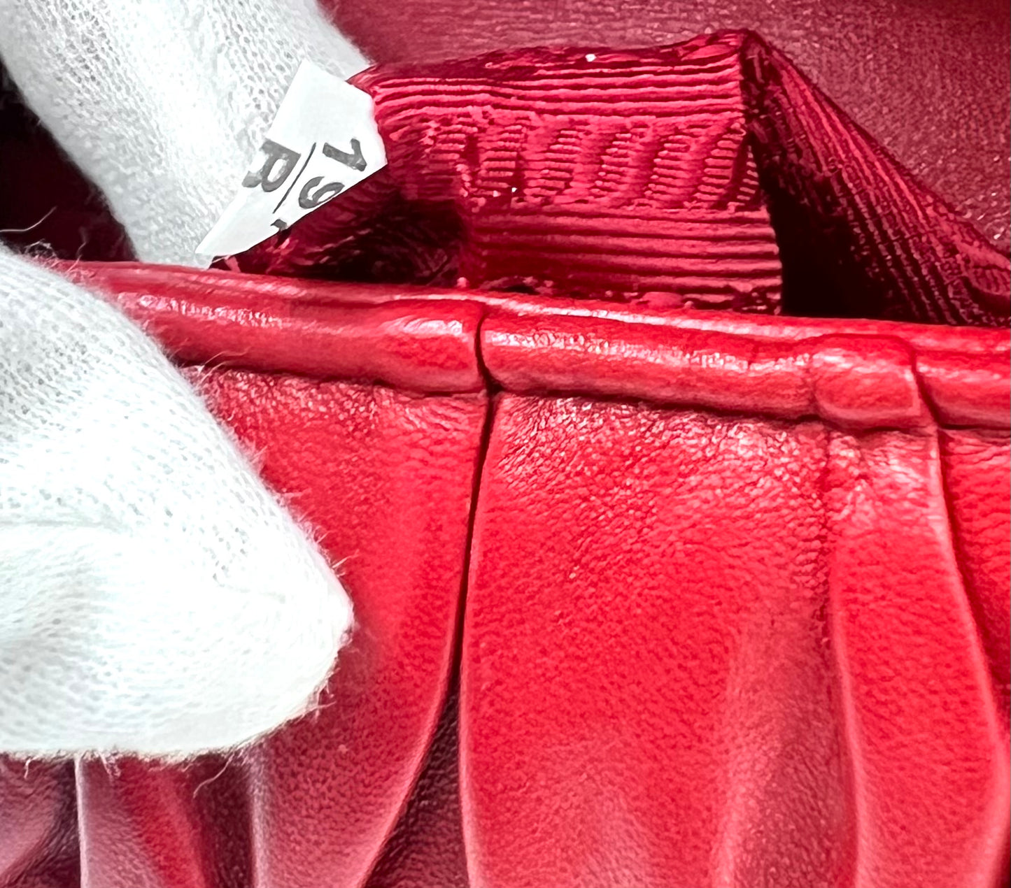 Prada Nappa Gaufre Red Flap Chain Bag  (🇵🇭P51,600)