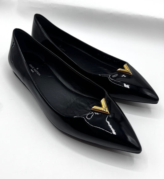 Louis Vuitton Black Patent Pointed Toe Heartbreaker Flats Size 37 (🇵🇭P18,920)