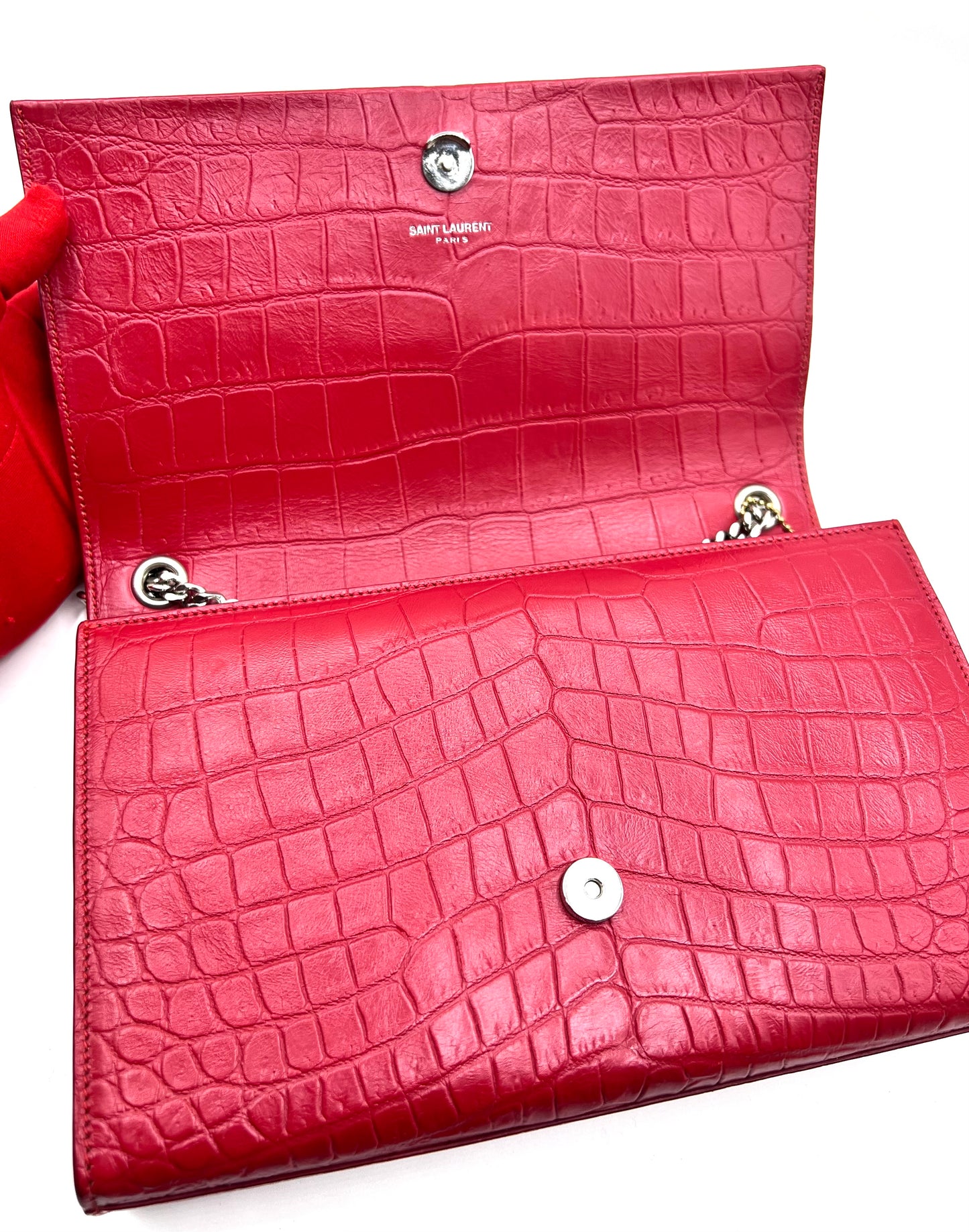 Yves Saint Laurent Kate Tassel Croc Embossed Leather MM Size Red Flap  (🇵🇭P76,540)