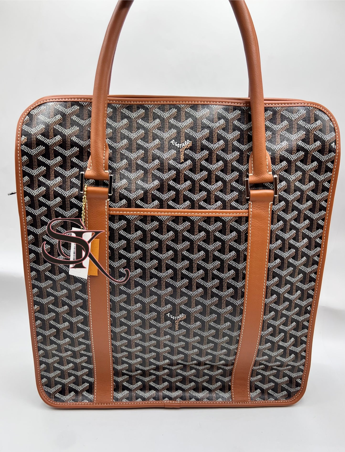 Goyard Bourgogne Tan Vertical Tote (🇵🇭P154,809)