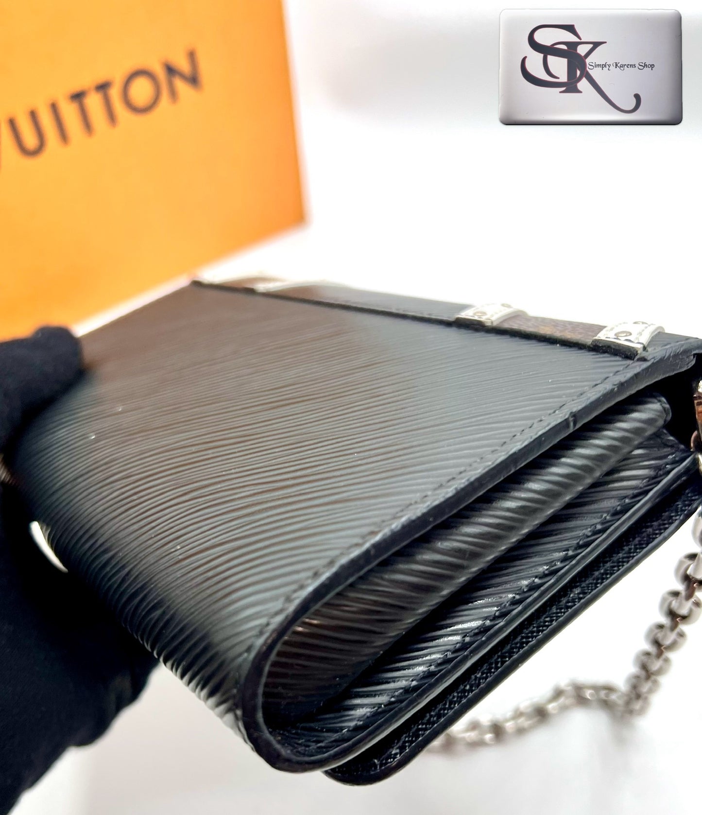 Lv TWist wallet on Chain