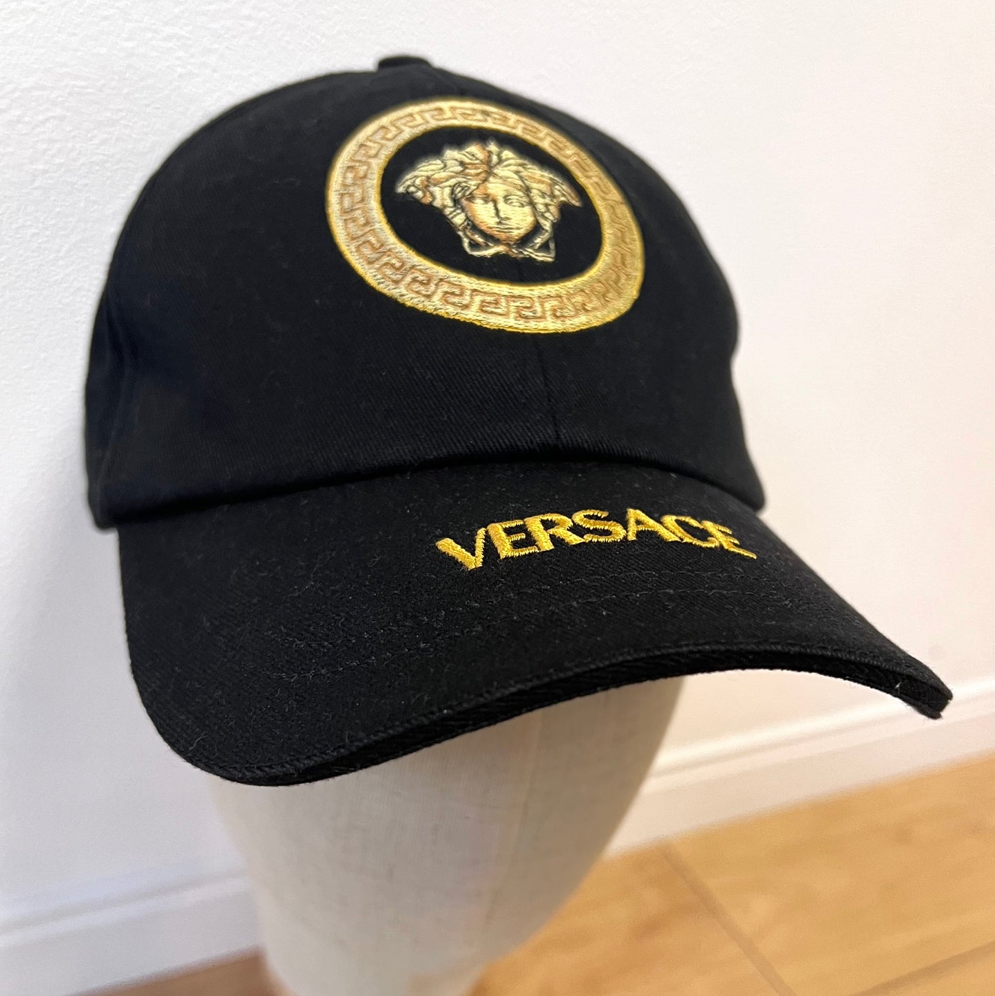 Versace Logo Black Baseball Cap Size 59  (🇵🇭P14,620)