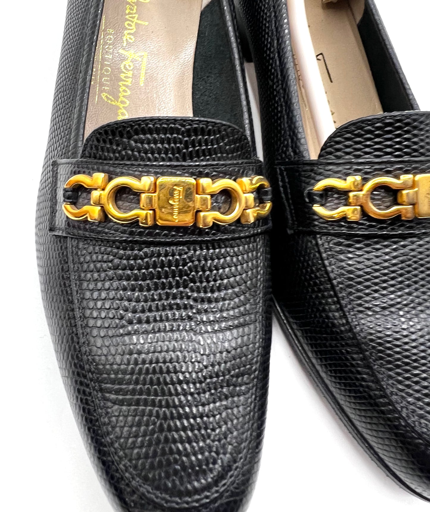 Salvatore Ferragamo Lizard Skin Black Pumps Size 36      (🇵🇭P10,320)