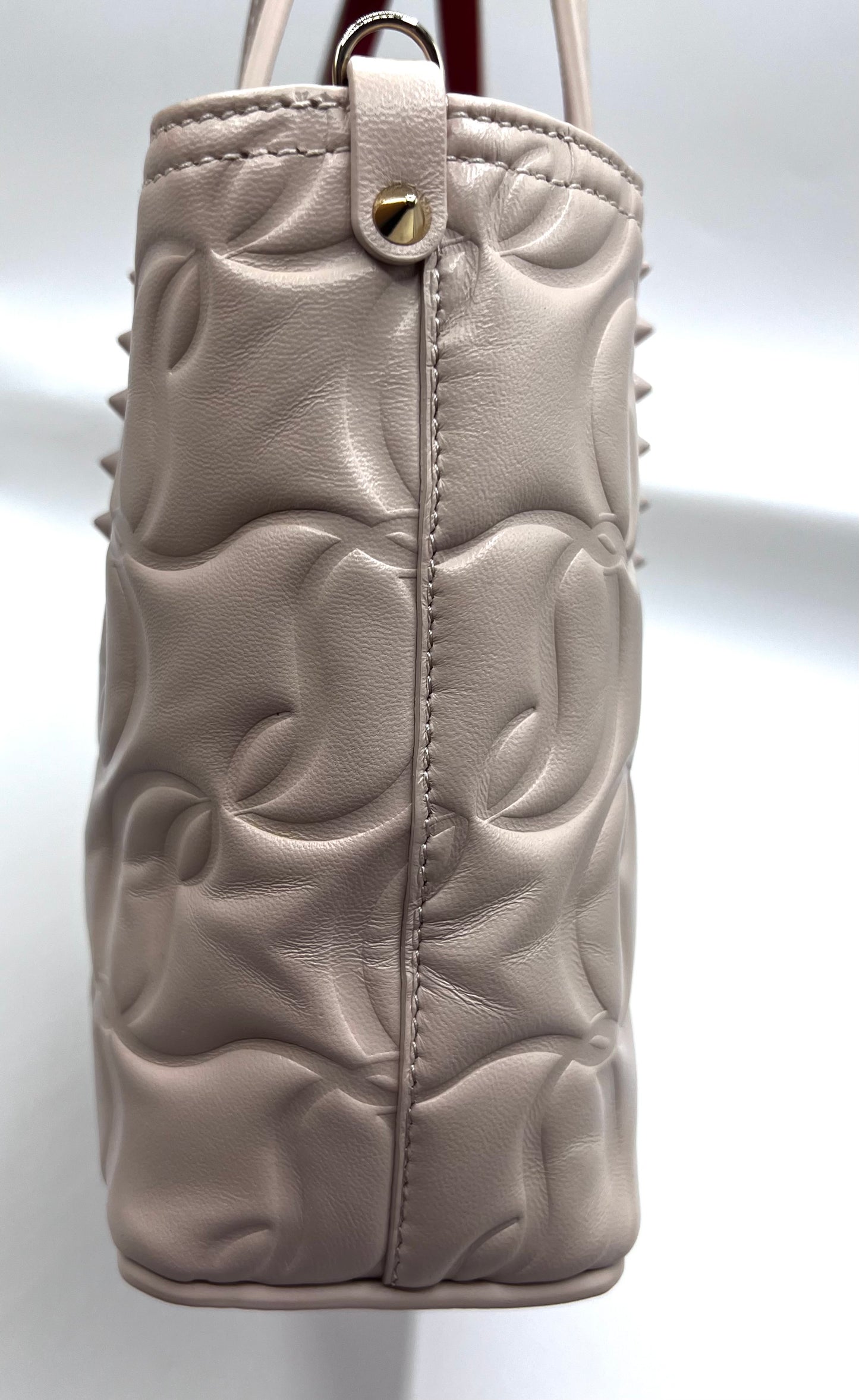 Christian Louboutin Small Cabata Embossed CL Nappa Leather Tote 2 way                 (🇵🇭P67,940)