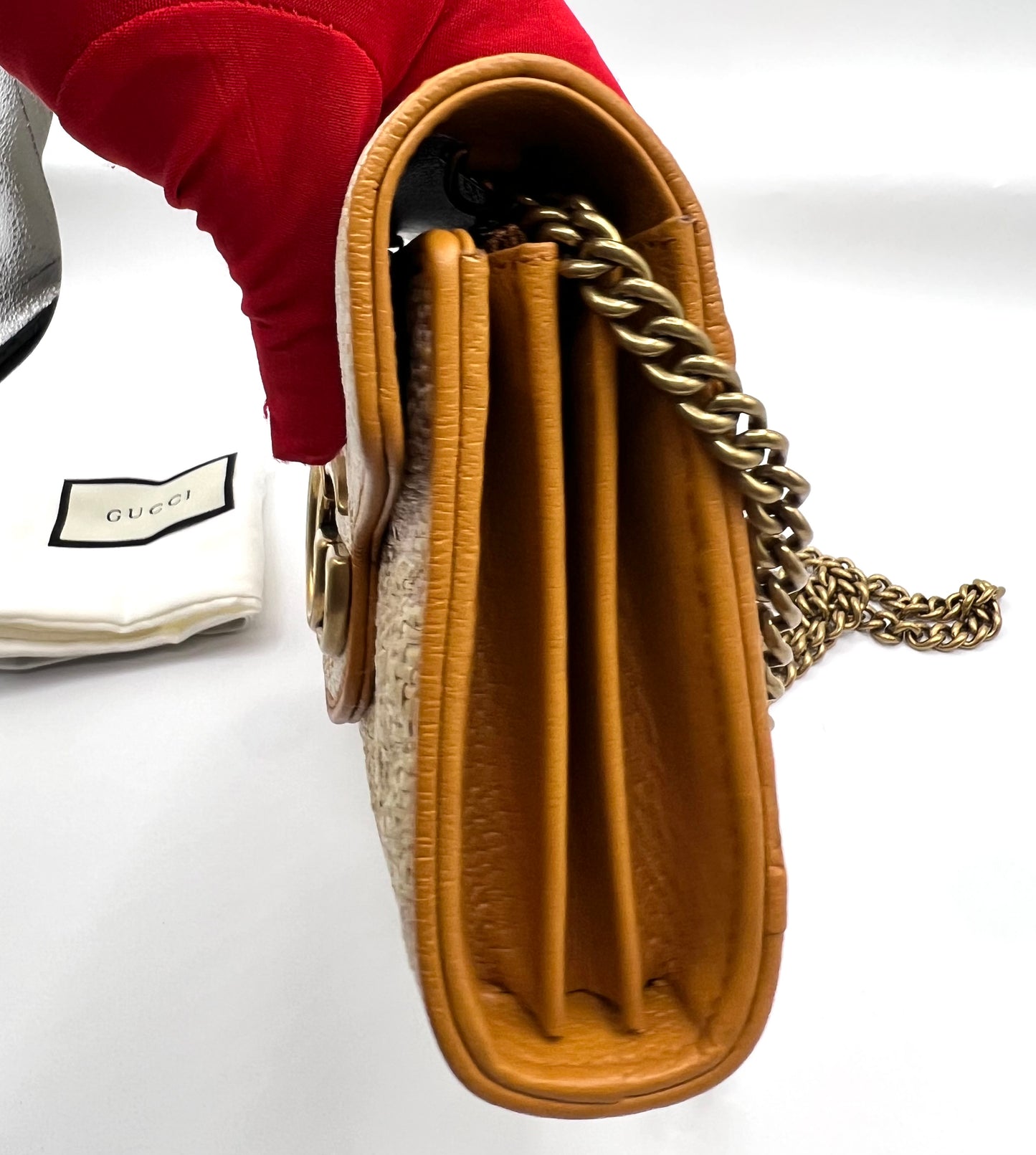 Gucci GG Marmont Raffia Flap wallet on chain    (🇵🇭P59,340)