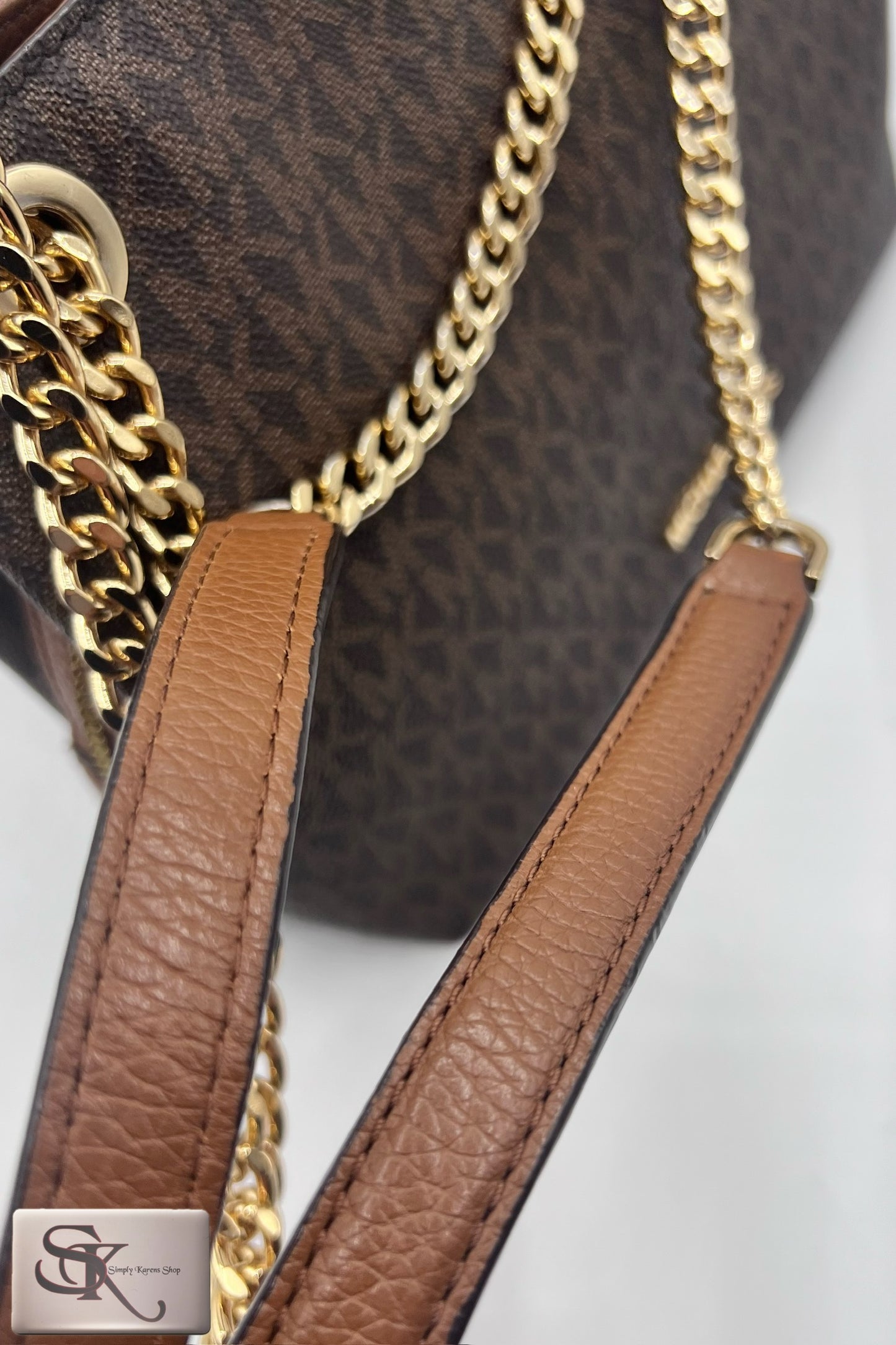 MICHAEL KORS CHAIN SHOULDER BAG