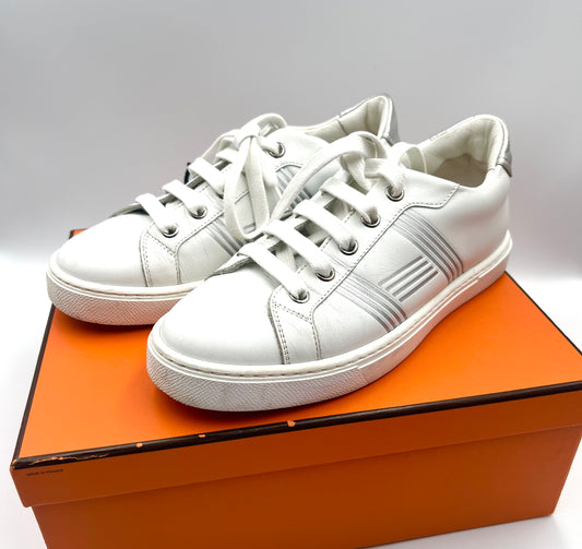 Hermes Avantage  white Calfskin H motif Sneakers Size 35 1/2 (🇵🇭P20,640)