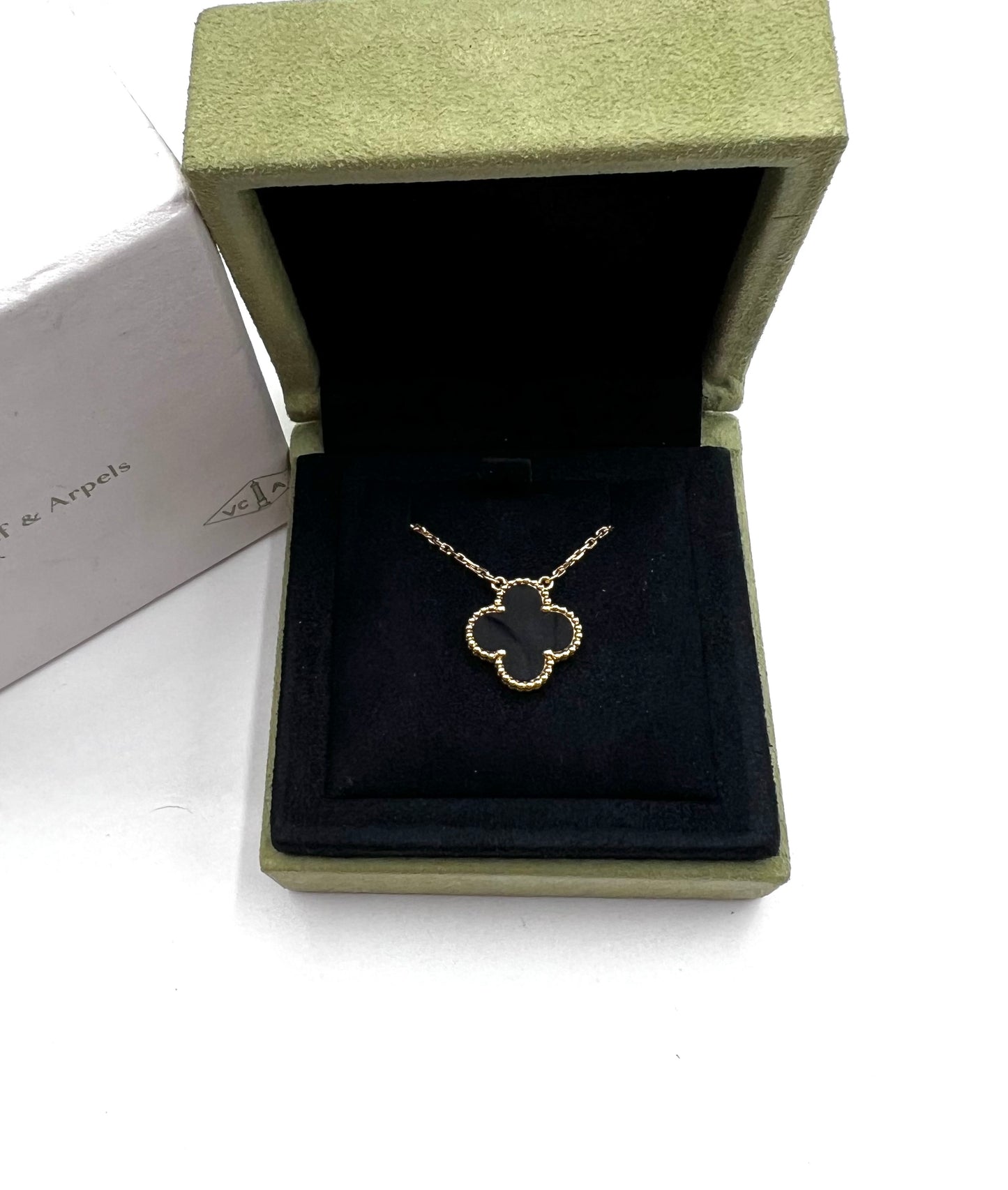 Van Cleef & Arpels Alhambra Onyx Necklace 18K YG 5.1g 38~42cm (🇵🇭P206,400)