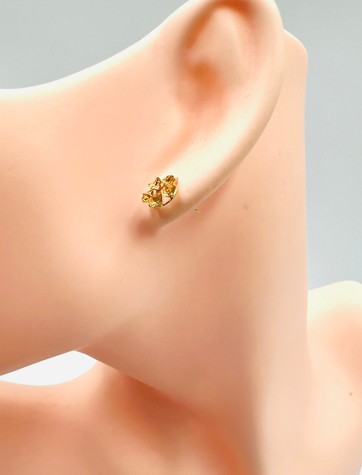 K18 Yg Citrine Flower Motif Stud Earings 0.8g (🇵🇭P12,320)