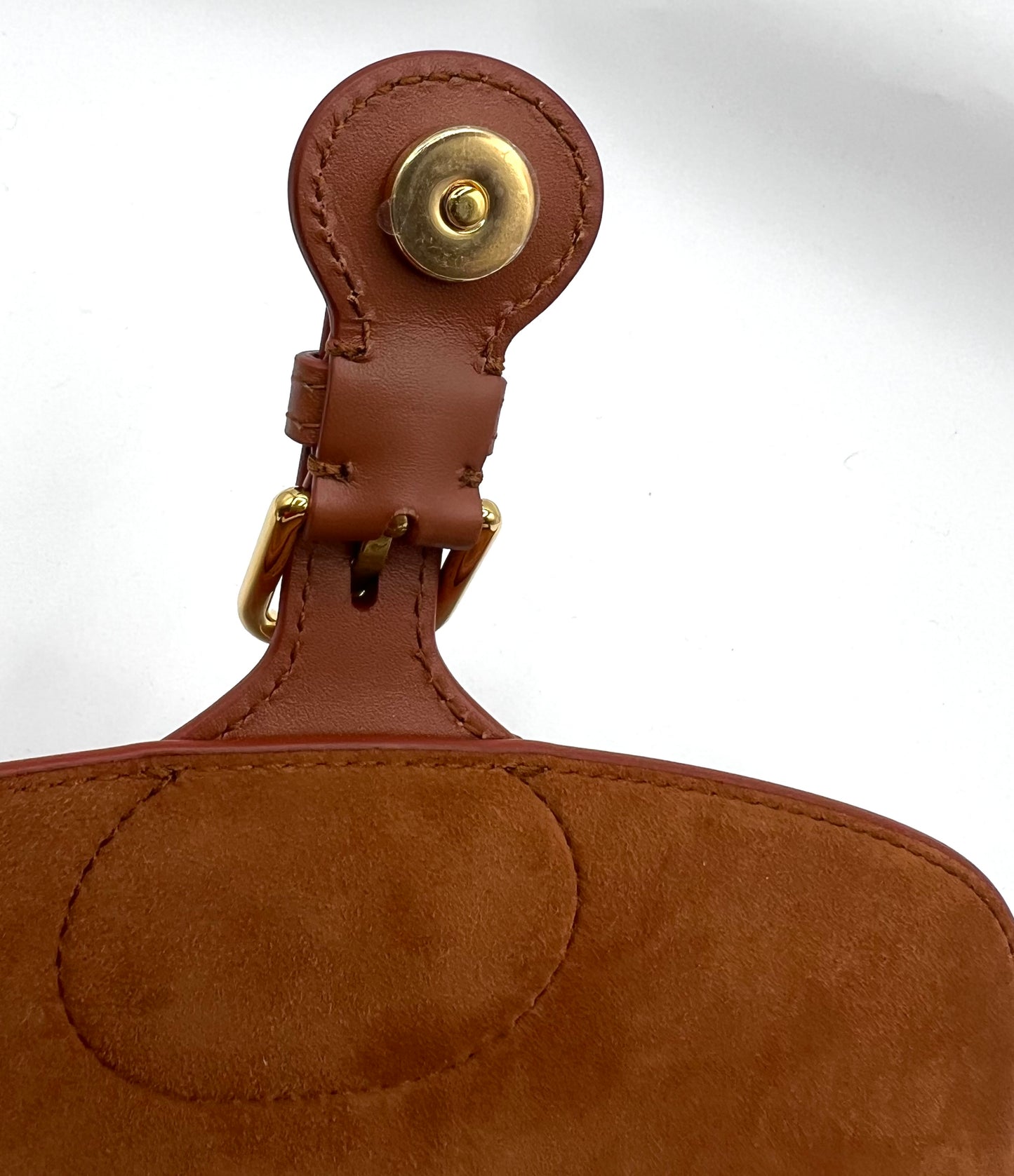 Christian Dior Box Calfskin Medium Bobby Camel Flap     🇵🇭P184,900🇵🇭