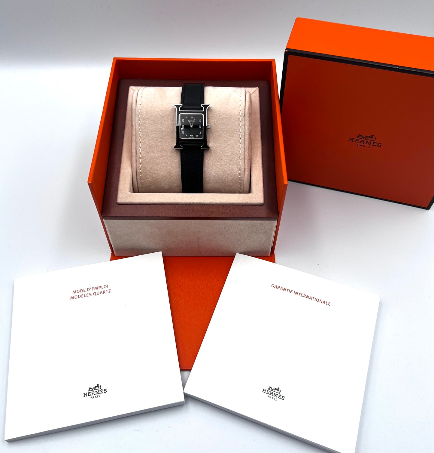 Hermes H Watch Black Dial/ Black Leather strap 21mm Yr.2021 16cm (🇵🇭P79,550)