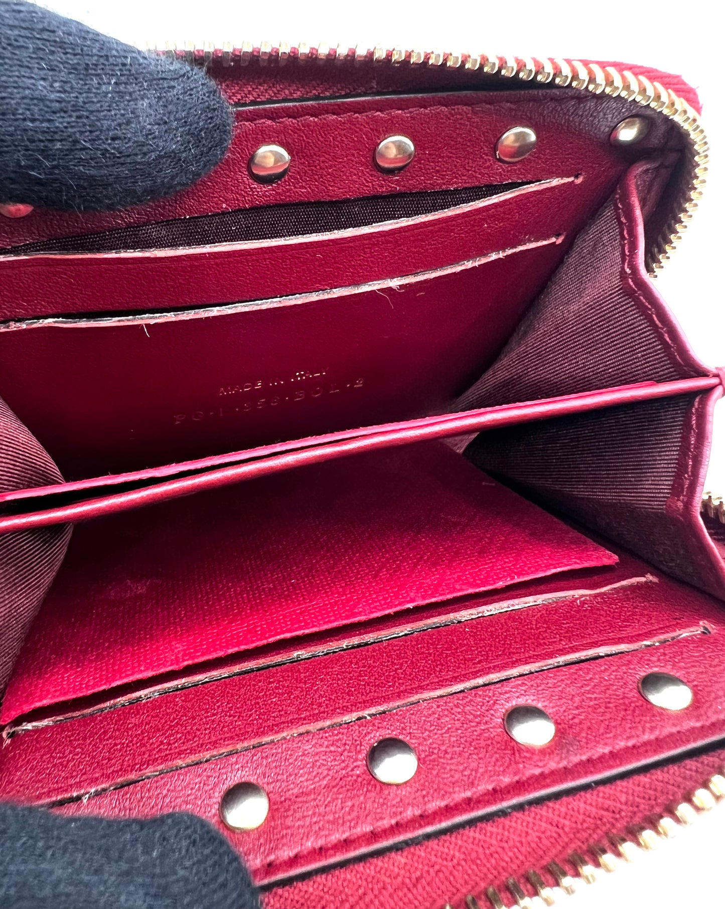 Valentino Garavani Burgundy Zip Around Wallet w/ Rock Studs (🇵🇭P11,180)